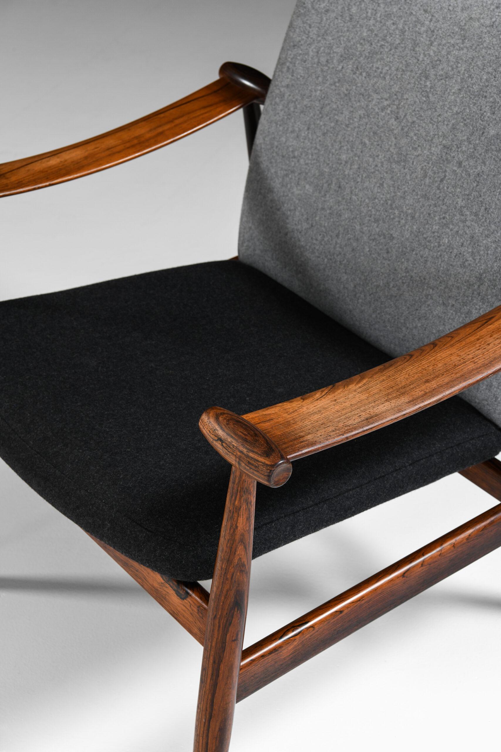 Finn Juhl Easy Chair Model 'Spade' Produced by France & Son For Sale 5