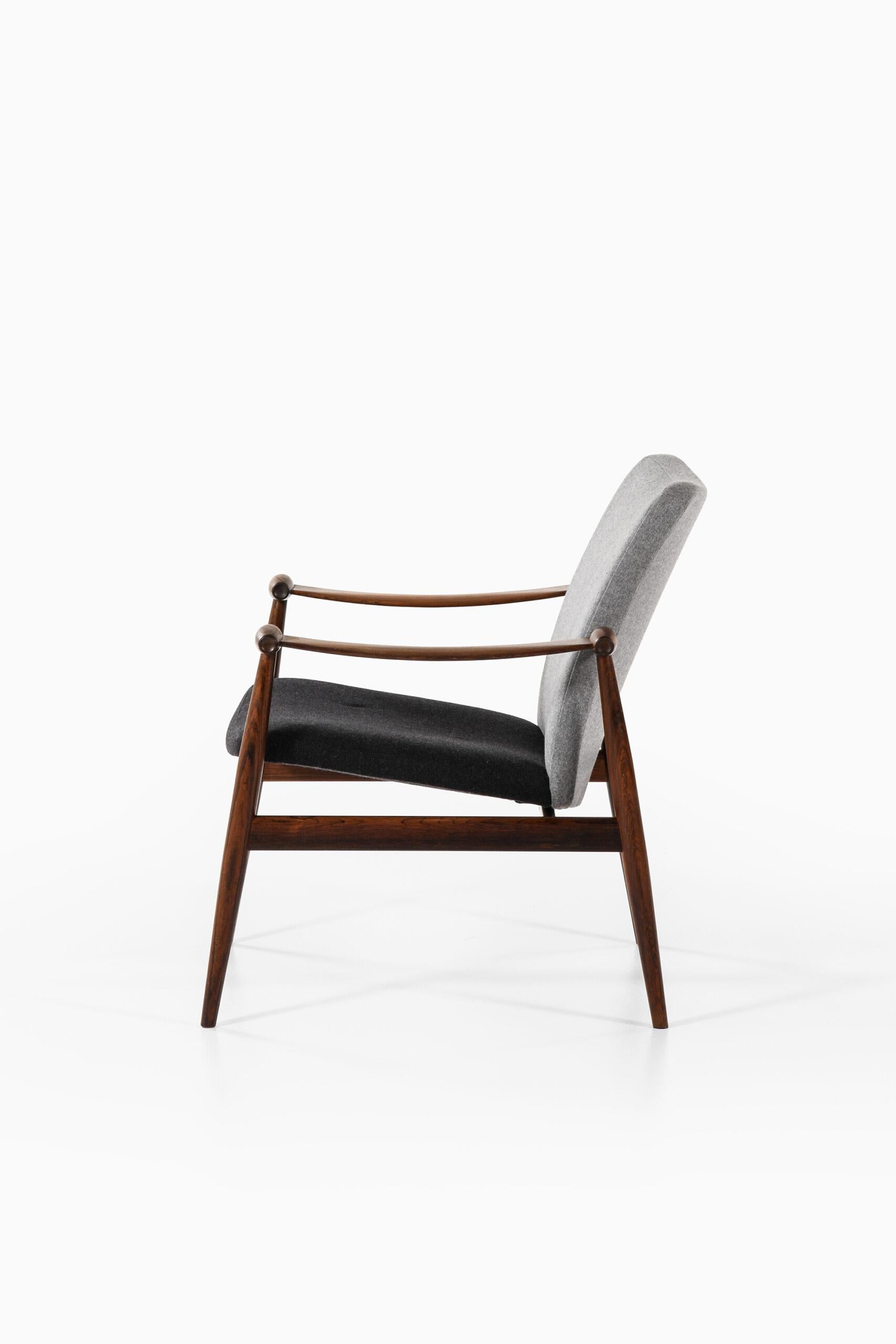 Fabric Finn Juhl Easy Chair Model 'Spade' Produced by France & Son For Sale
