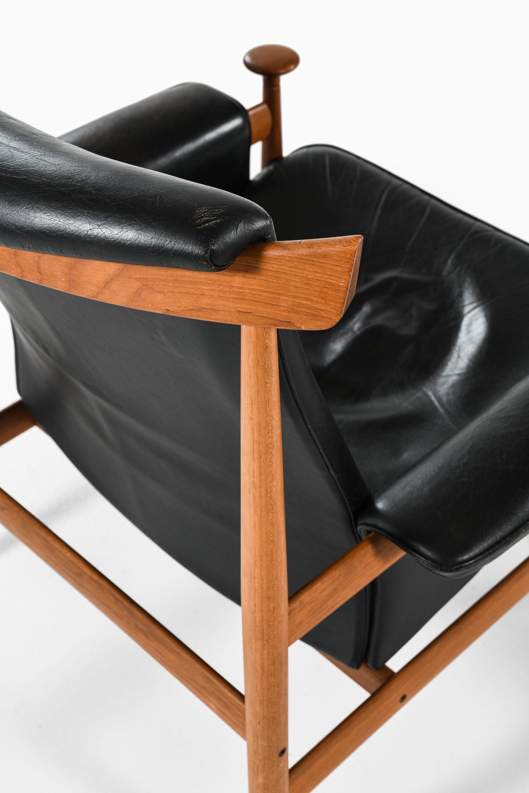Finn Juhl Easy Chair with Stool Model Bwana Produced by France & Daverkosen For Sale 2