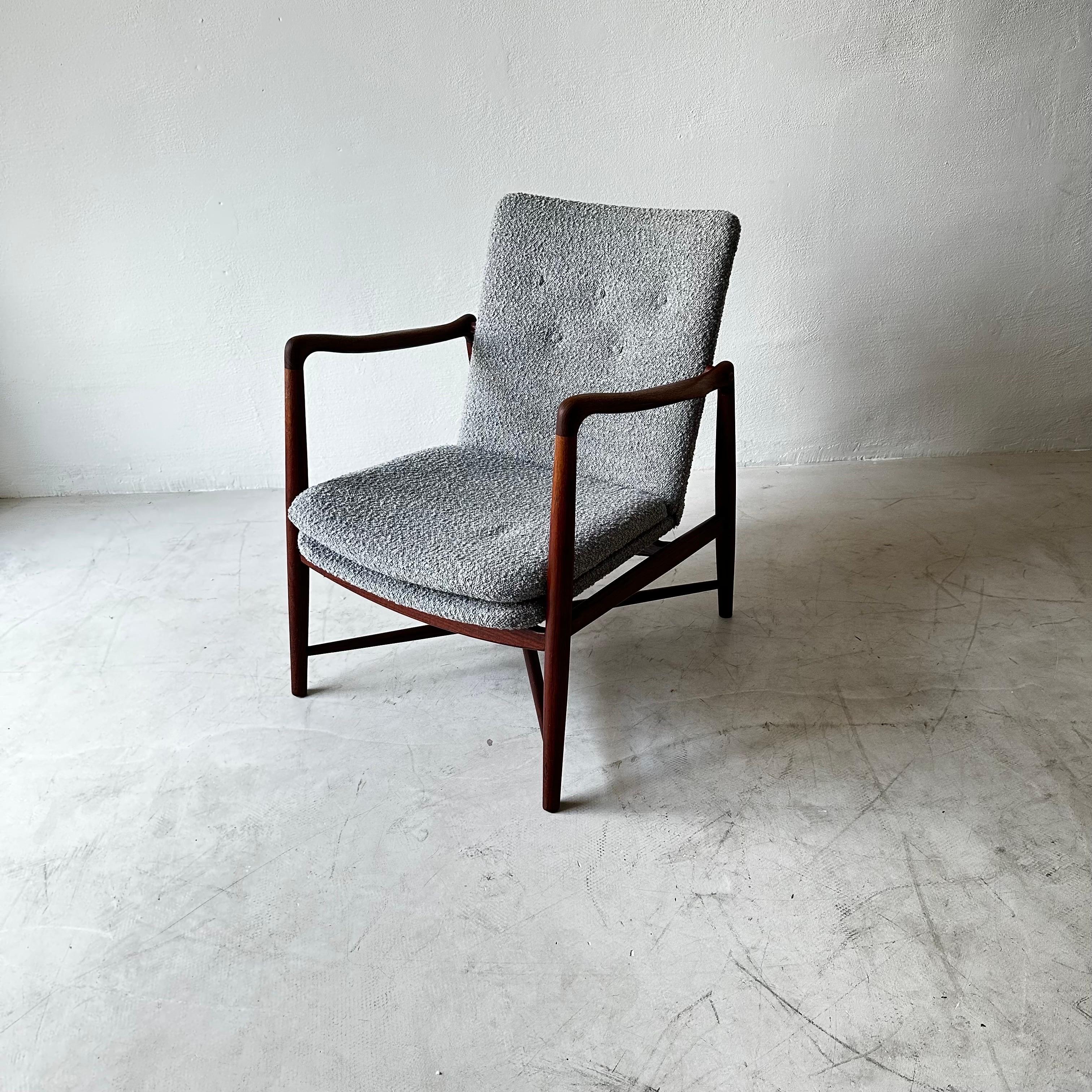 Bouclé Finn Juhl Easy Chairs Model BO59 by Bovirke in Denmark For Sale