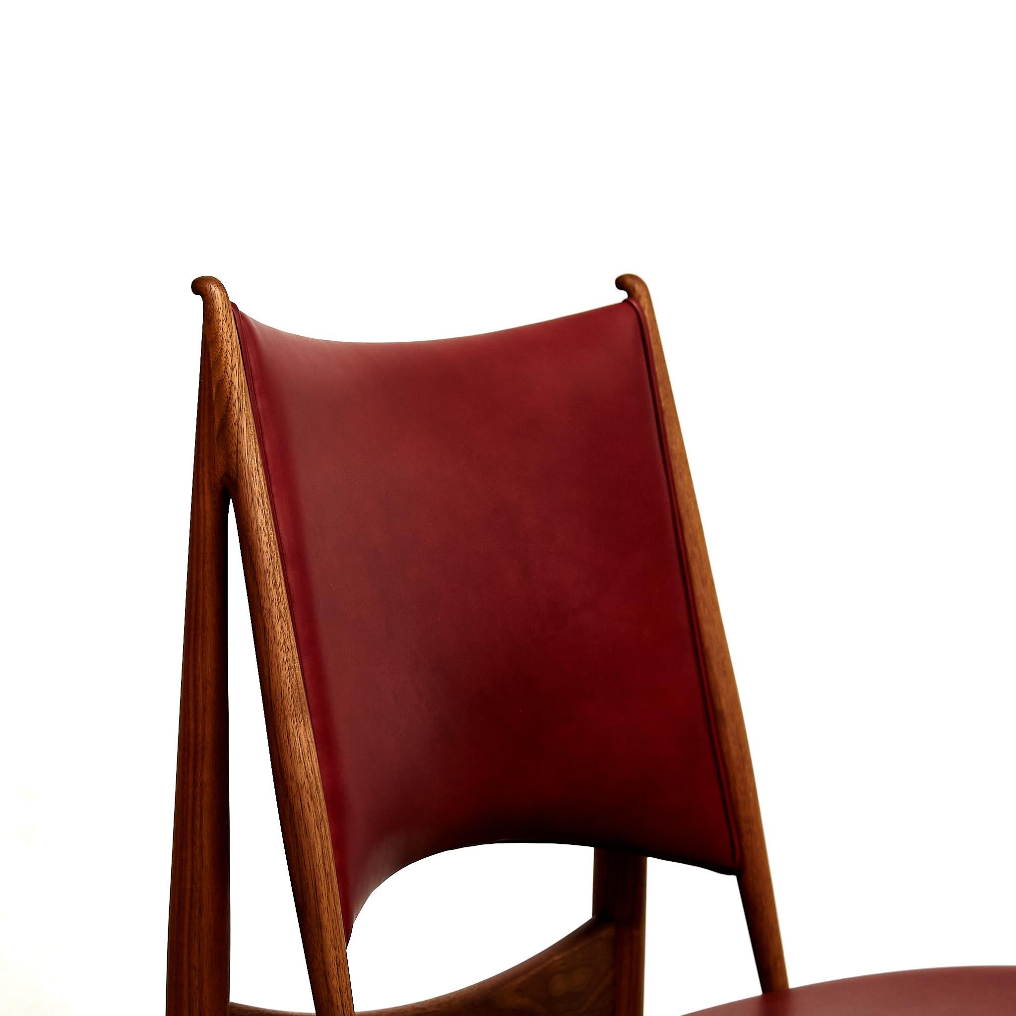 Chaise égyptienne Finn Juhls en Wood Wood et cuir rouge foncé en vente 4