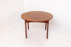 Finn Juhl Extendable Round Table Made in Denmark, Original Label