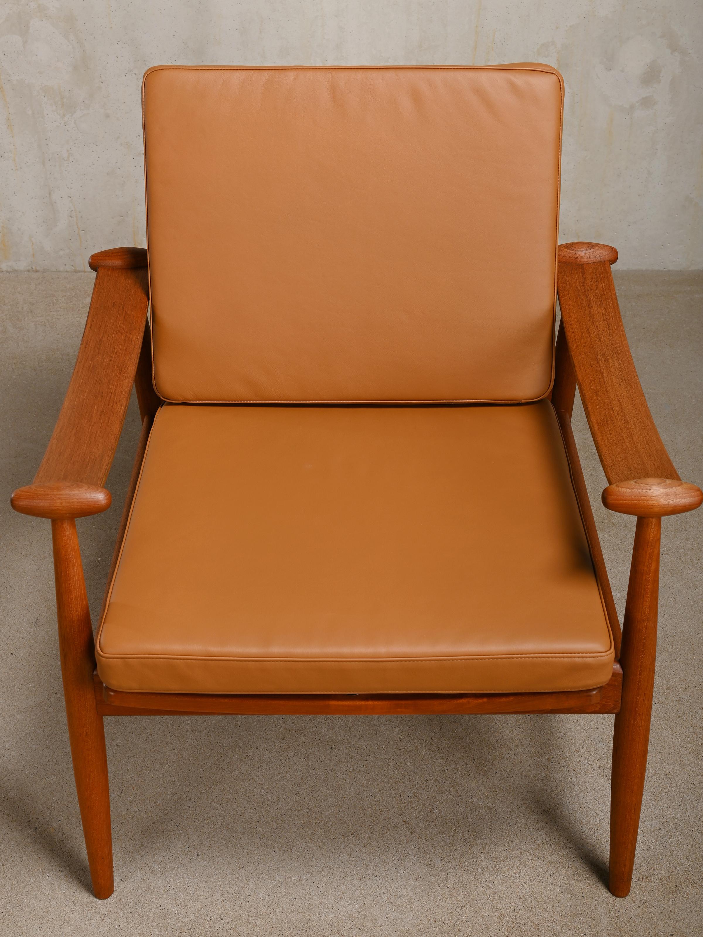 Mid-20th Century Finn Juhl FD-133 Easy Chair in Teak and Cognac Leather for France & Daverkosen