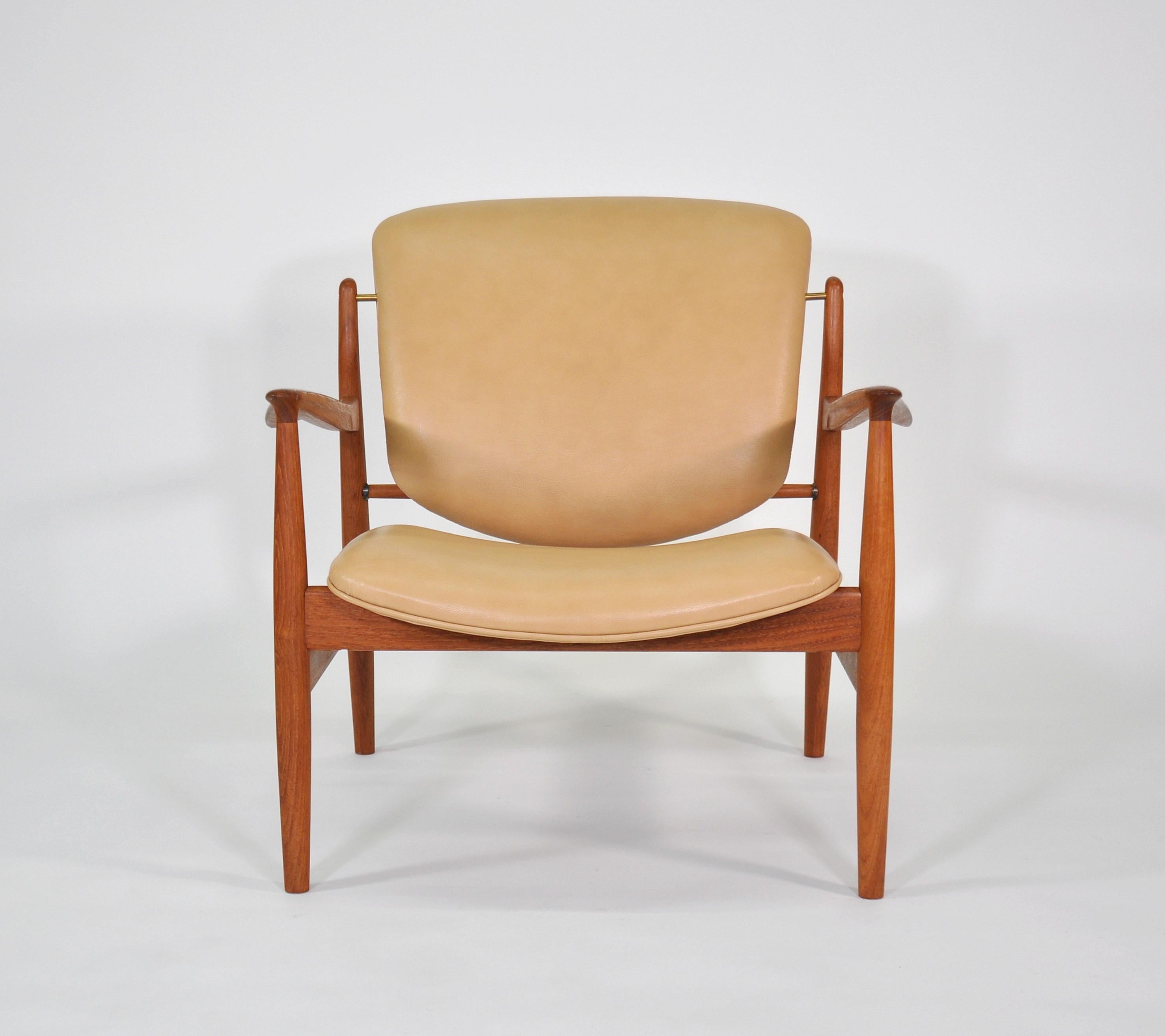 Finn Juhl FD 136 Tan Leather and Teak Lounge Chair 2