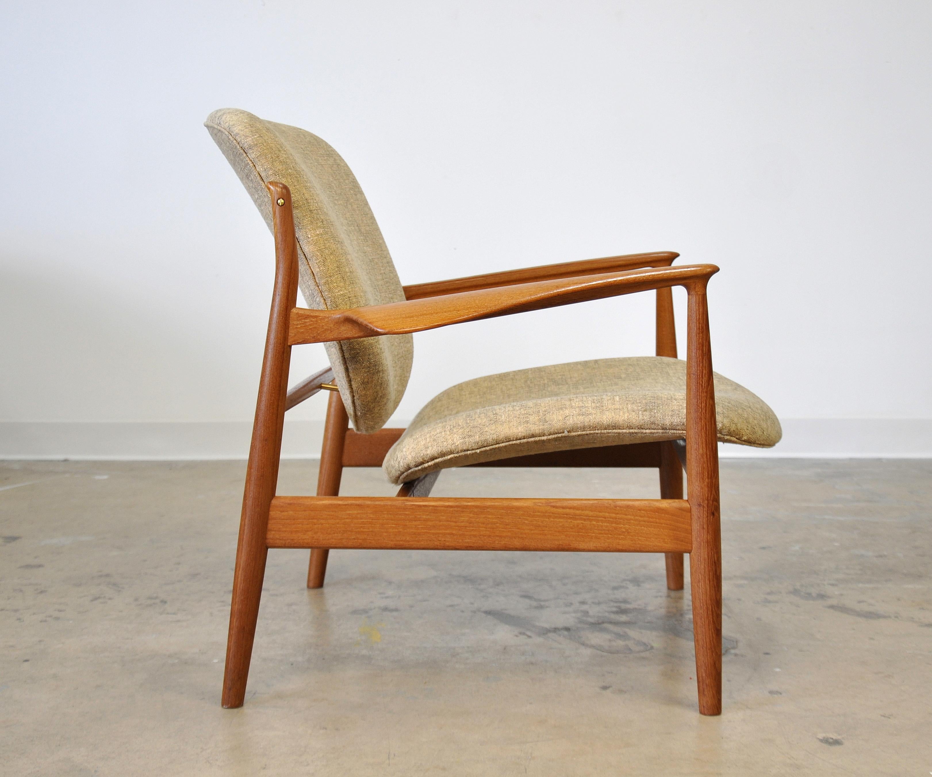 Mid-Century Modern Finn Juhl FD 136 Teak Lounge Chair