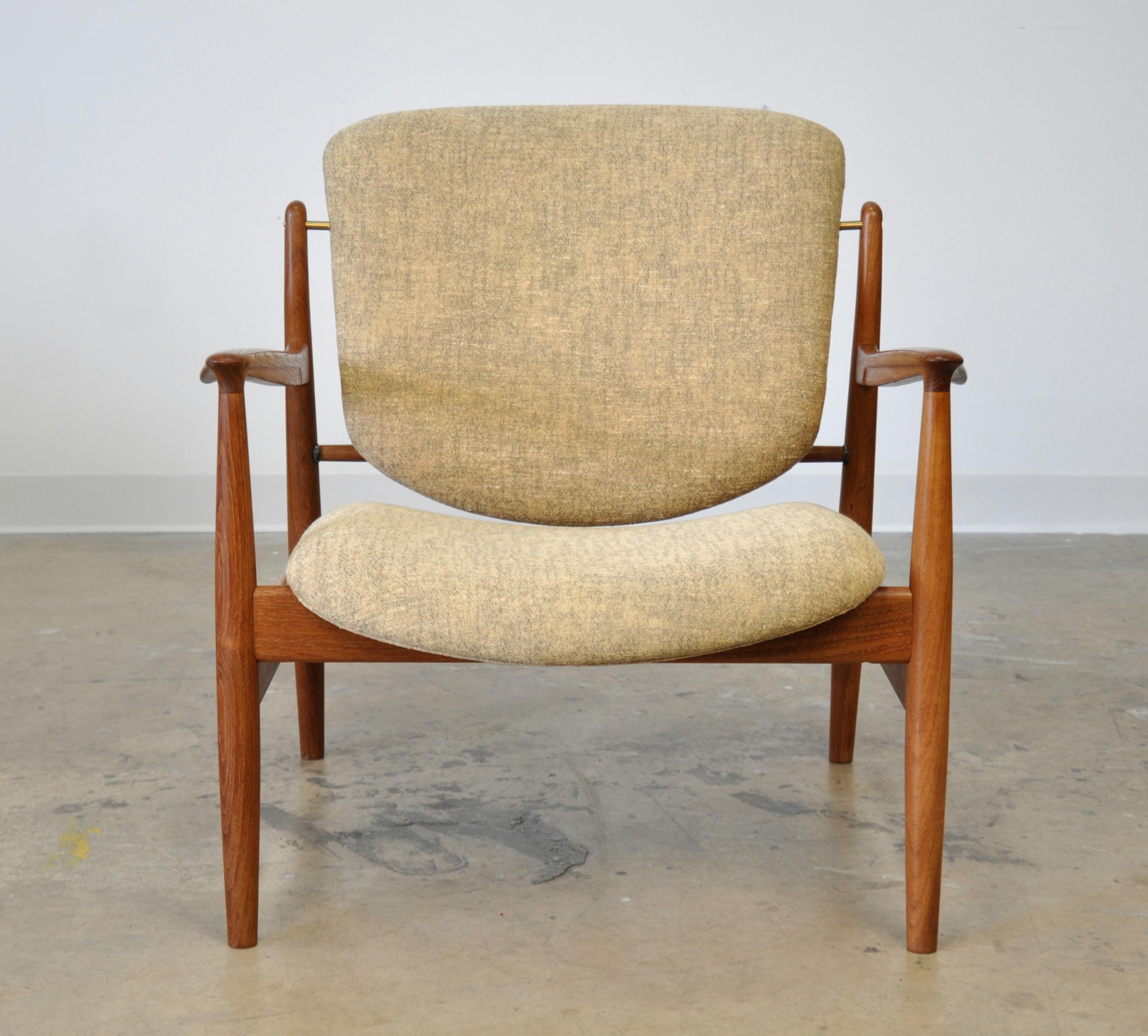 Finn Juhl FD 136 Teak Lounge Chair 1
