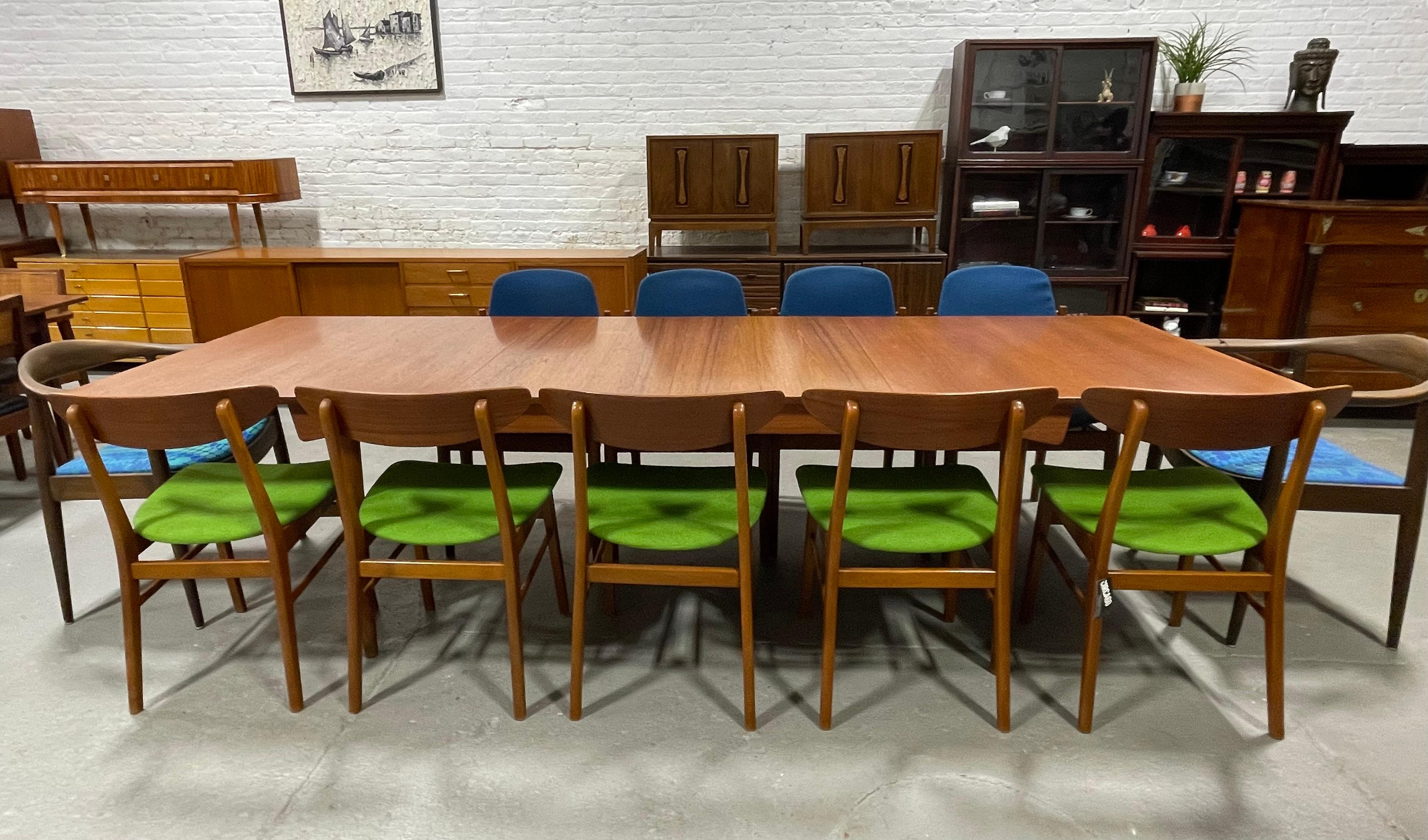 Finn Juhl FD 540 Esstisch aus Teakholz von France & Son, ca. 1950er Jahre im Angebot 6