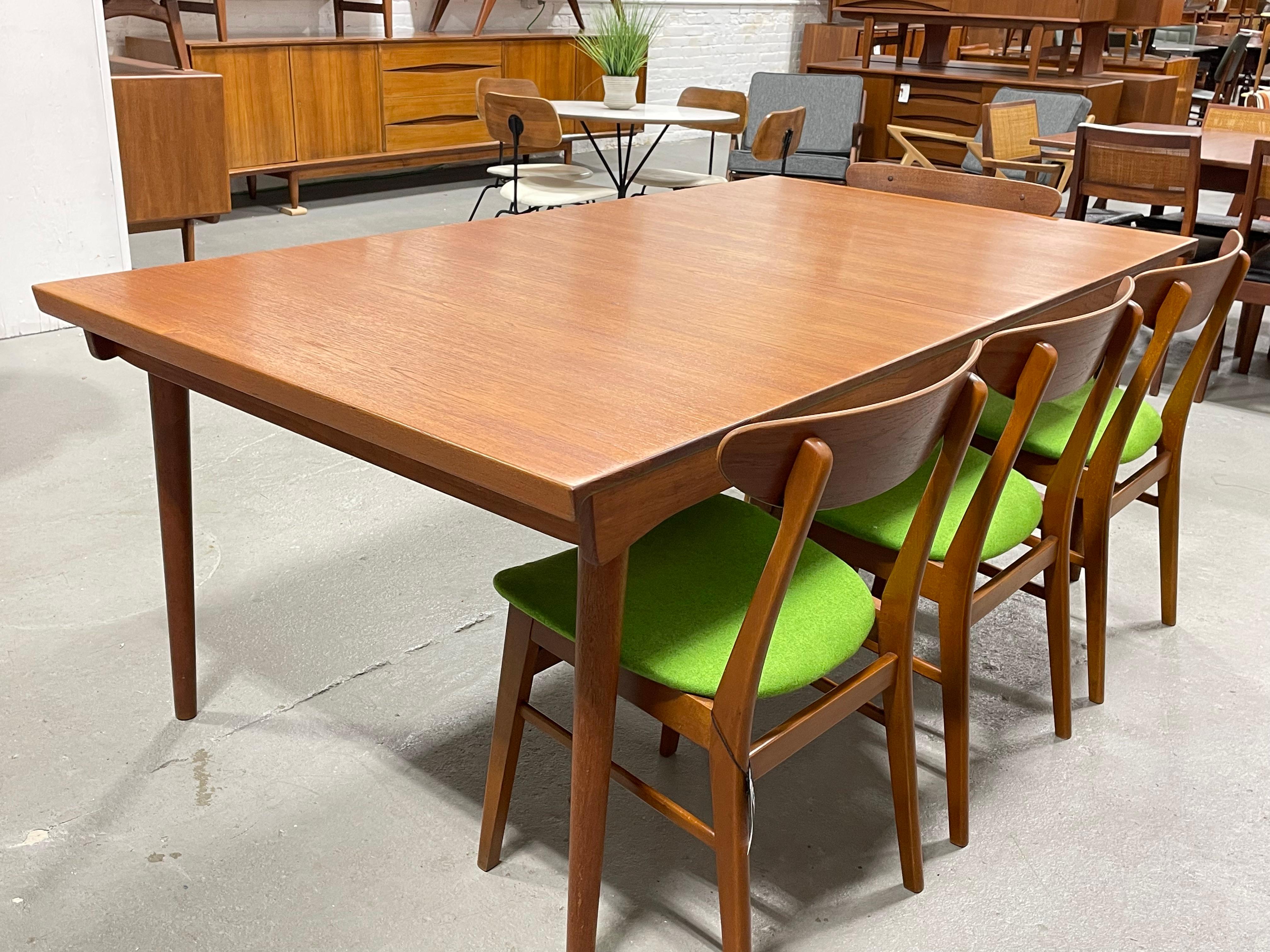 Finn Juhl FD 540 Esstisch aus Teakholz von France & Son, ca. 1950er Jahre im Angebot 2