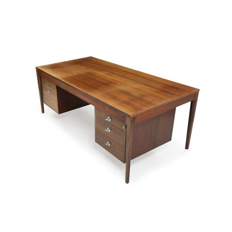Mid-Century Modern Finn Juhl 'FD-951 Diplomat' Desk With Five Drawers in Rosewood and Brass