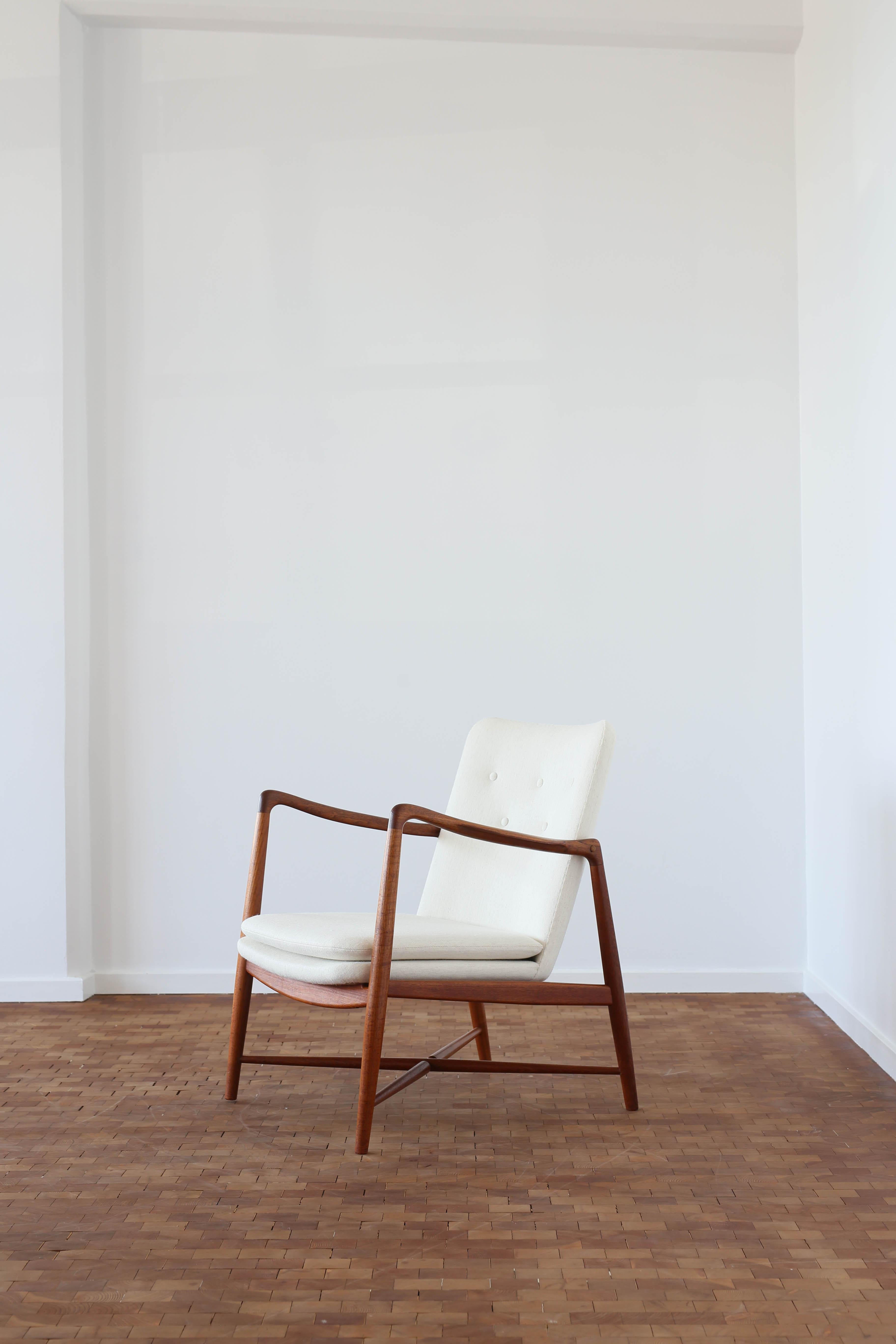 Fabric Finn Juhl Fireplace chair For Sale