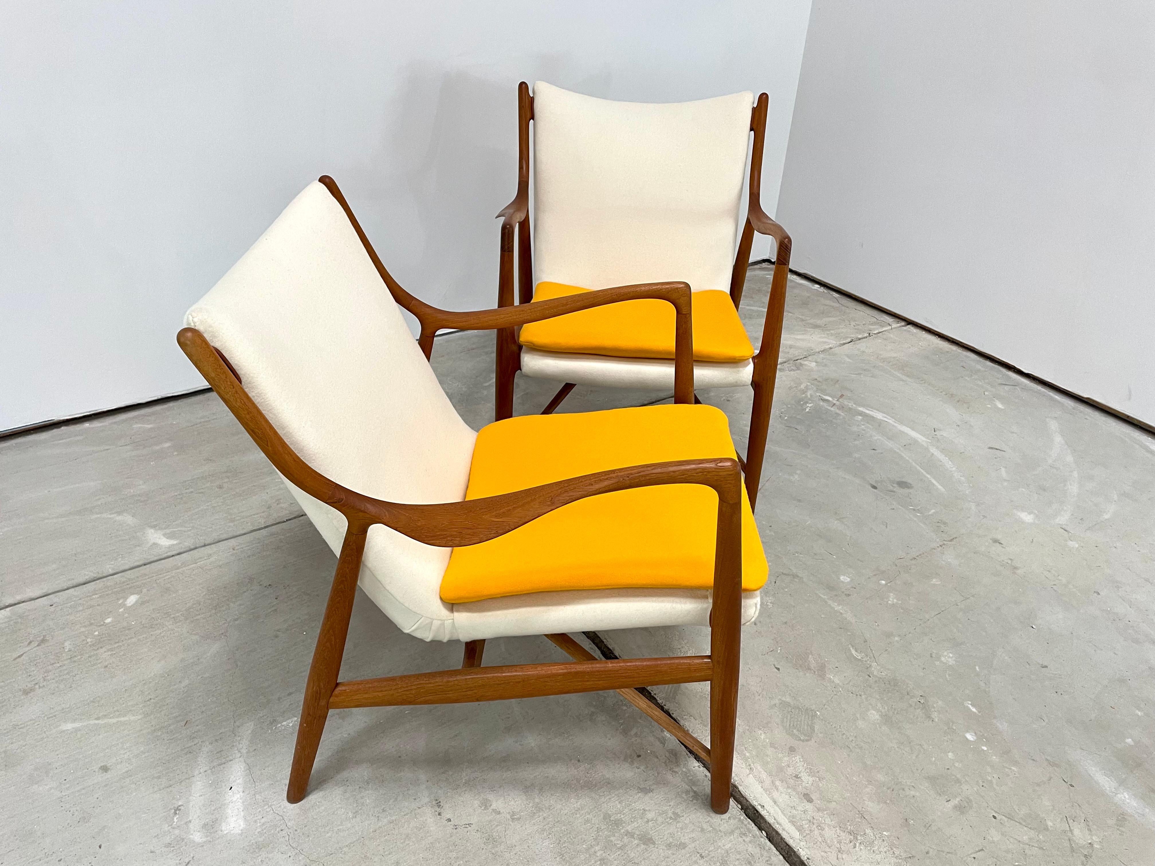 Mid-Century Modern Finn Juhl FJ45 Lounge Chairs by Niels Vodder For Sale