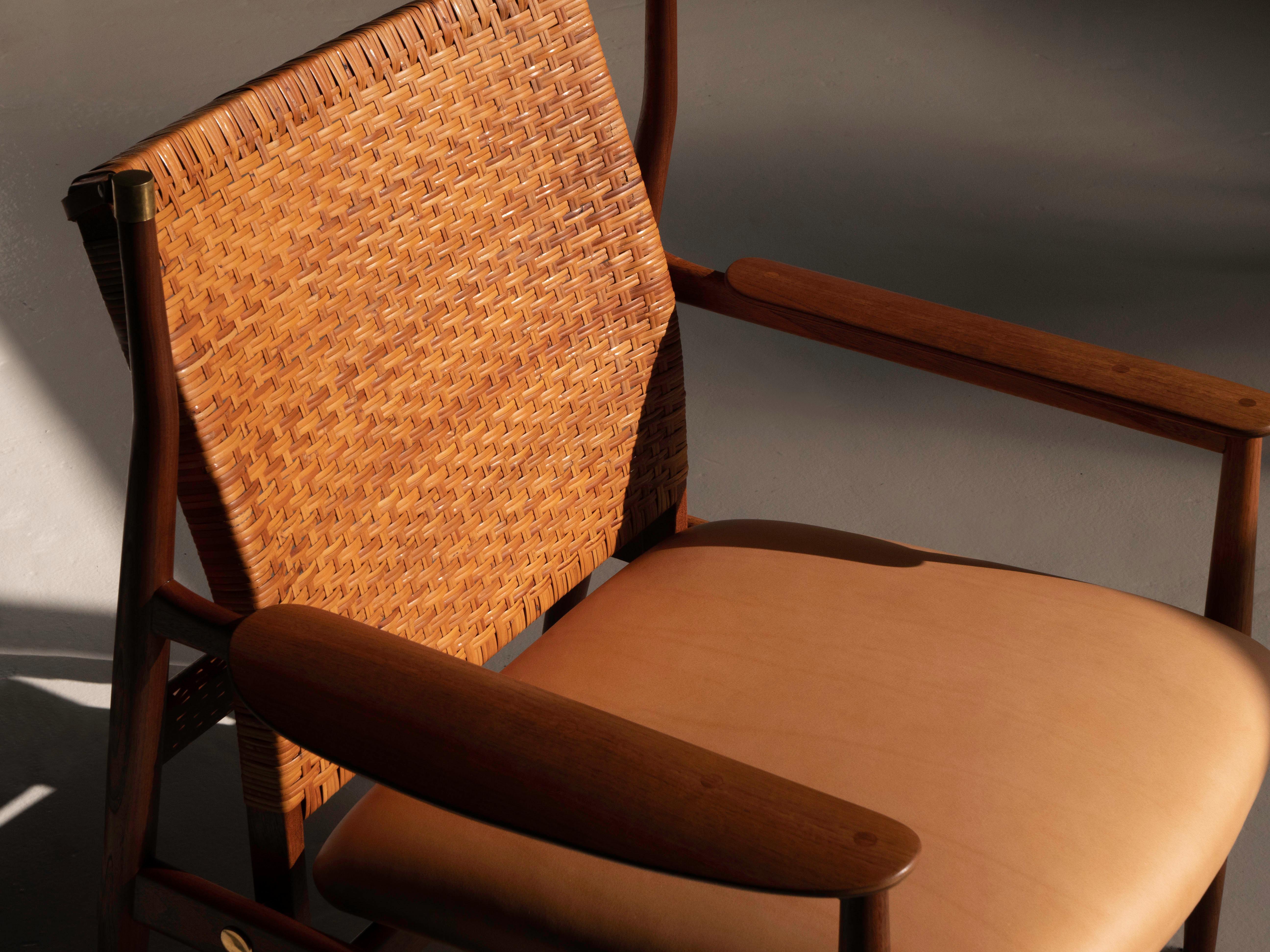 Finn Juhl FJ55 Cane Back Reclining Chair in Walnut for Baker Furniture, 1950's For Sale 8