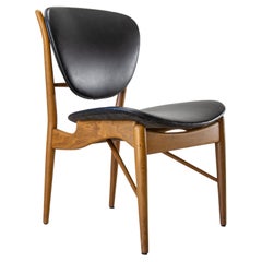 Finn Juhl para Baker Silla 51 Nogal y vinilo danés moderno de mediados de siglo