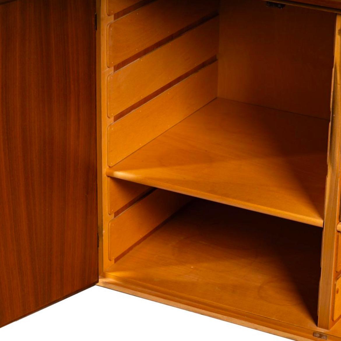 Finn Juhl pour Baker : Cabinet en vente 2
