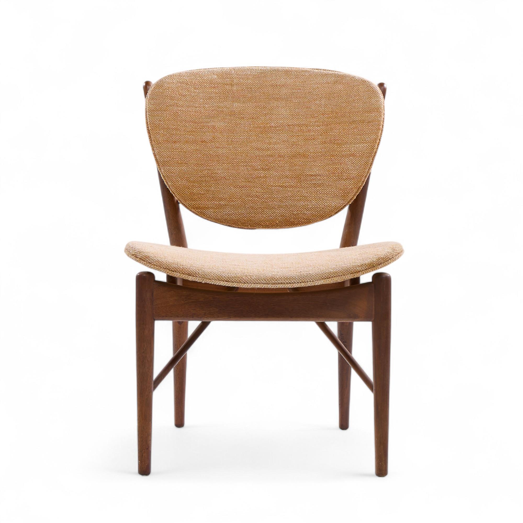 Finn Juhl for Baker Model 51 Mid Century Walnut Dining Chairs - Set of 4 In Good Condition For Sale In Franklin Park, IL