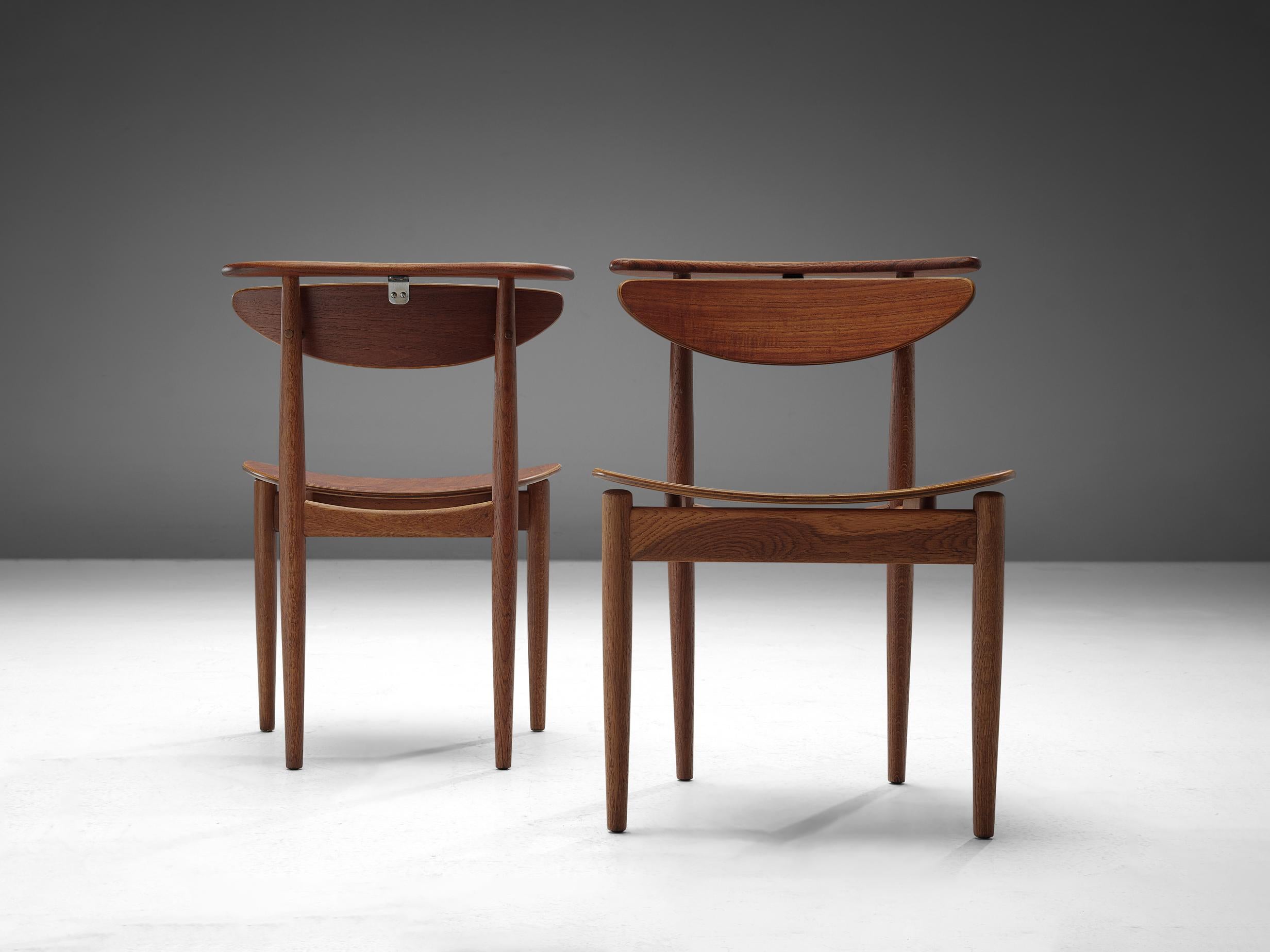 Finn Juhls pour Bovirke, chaises de salle à manger 'reading', chêne, teck, métal, Danemark, 1953.

En 1953, Finn Juhls a conçu cette 