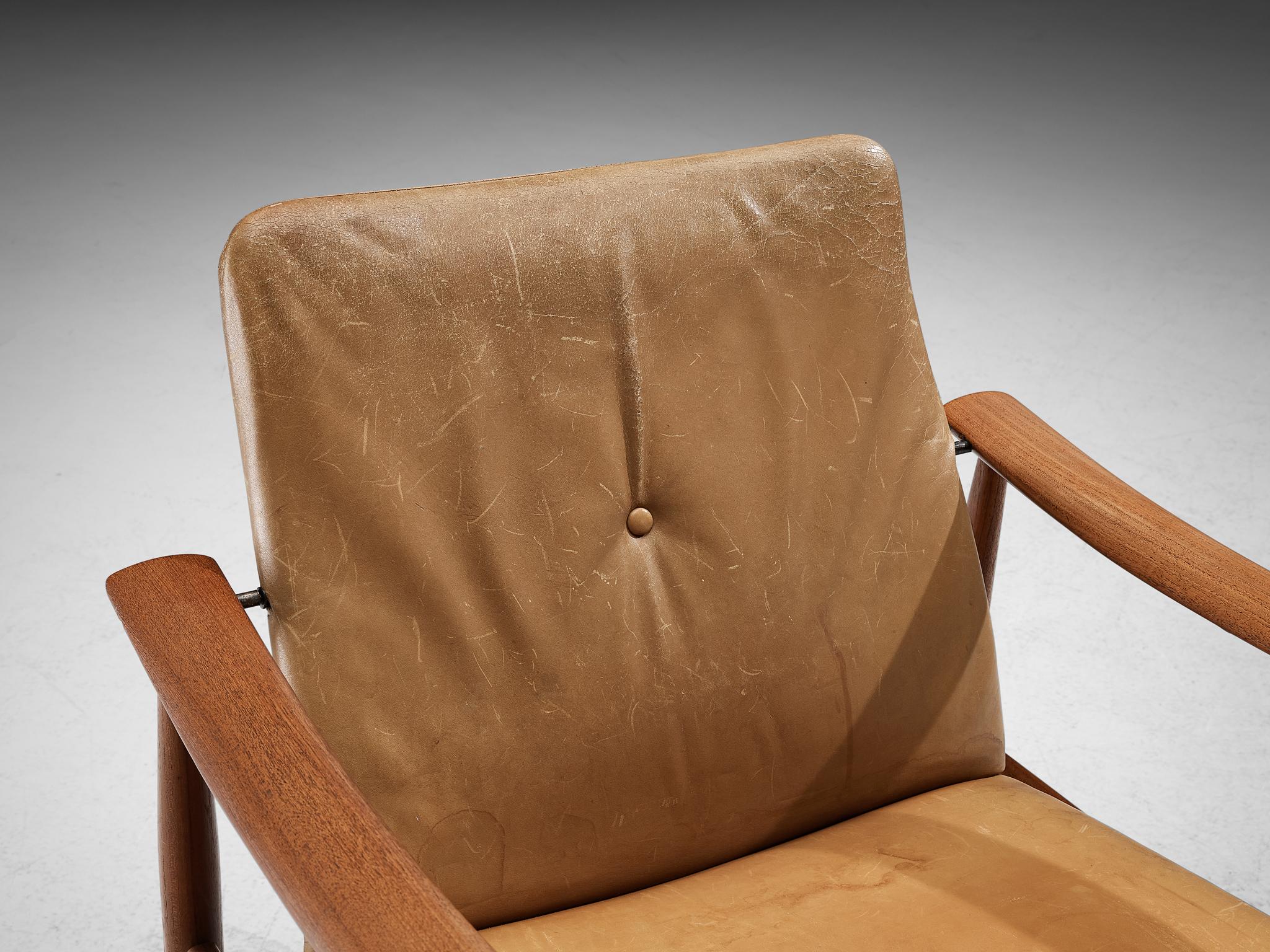 Finn Juhl for France & Søn Lounge Chair in Teak and Leather In Good Condition For Sale In Waalwijk, NL