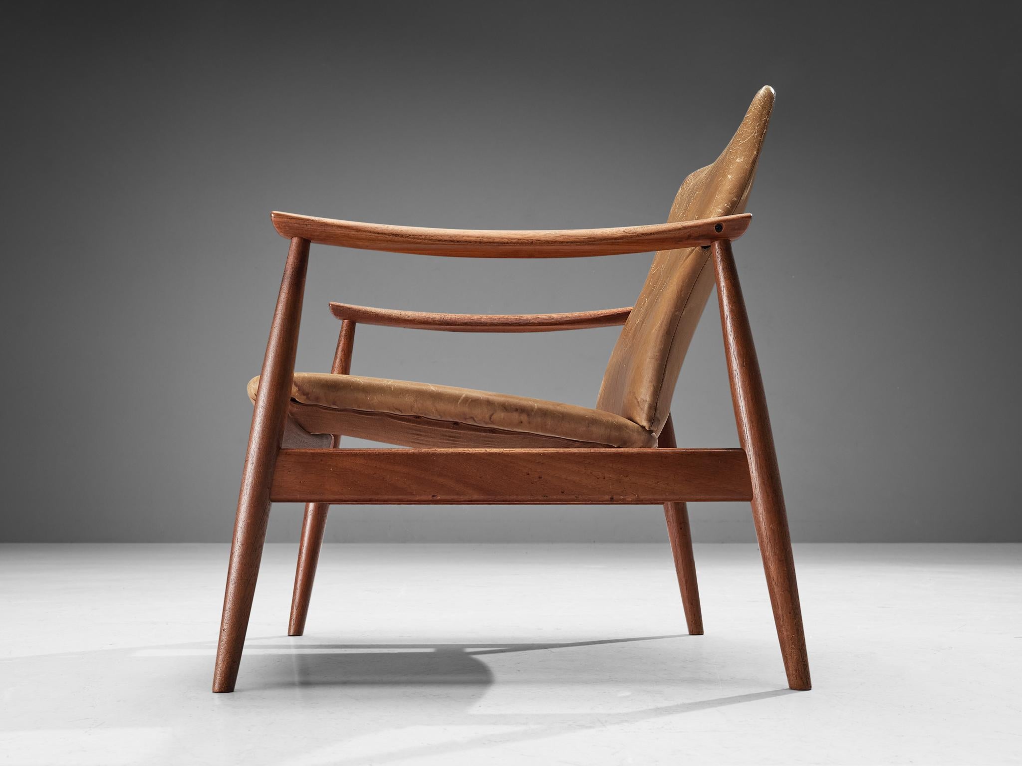 Danish Finn Juhl for France & Søn Pair of Lounge Chairs in Teak and Leather  For Sale