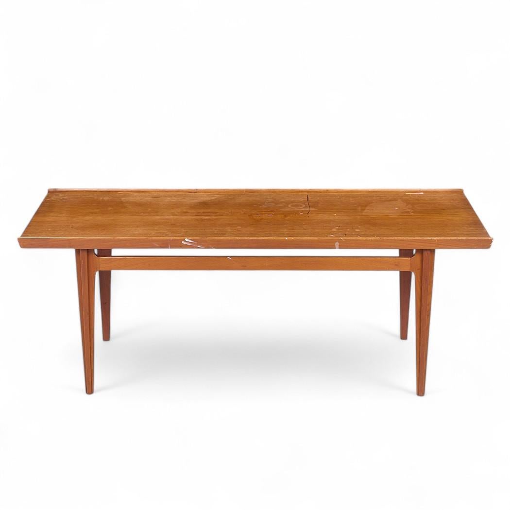 Finn Juhl para France & Son Mesa baja danesa de teca de mediados de siglo 532 Teca en venta