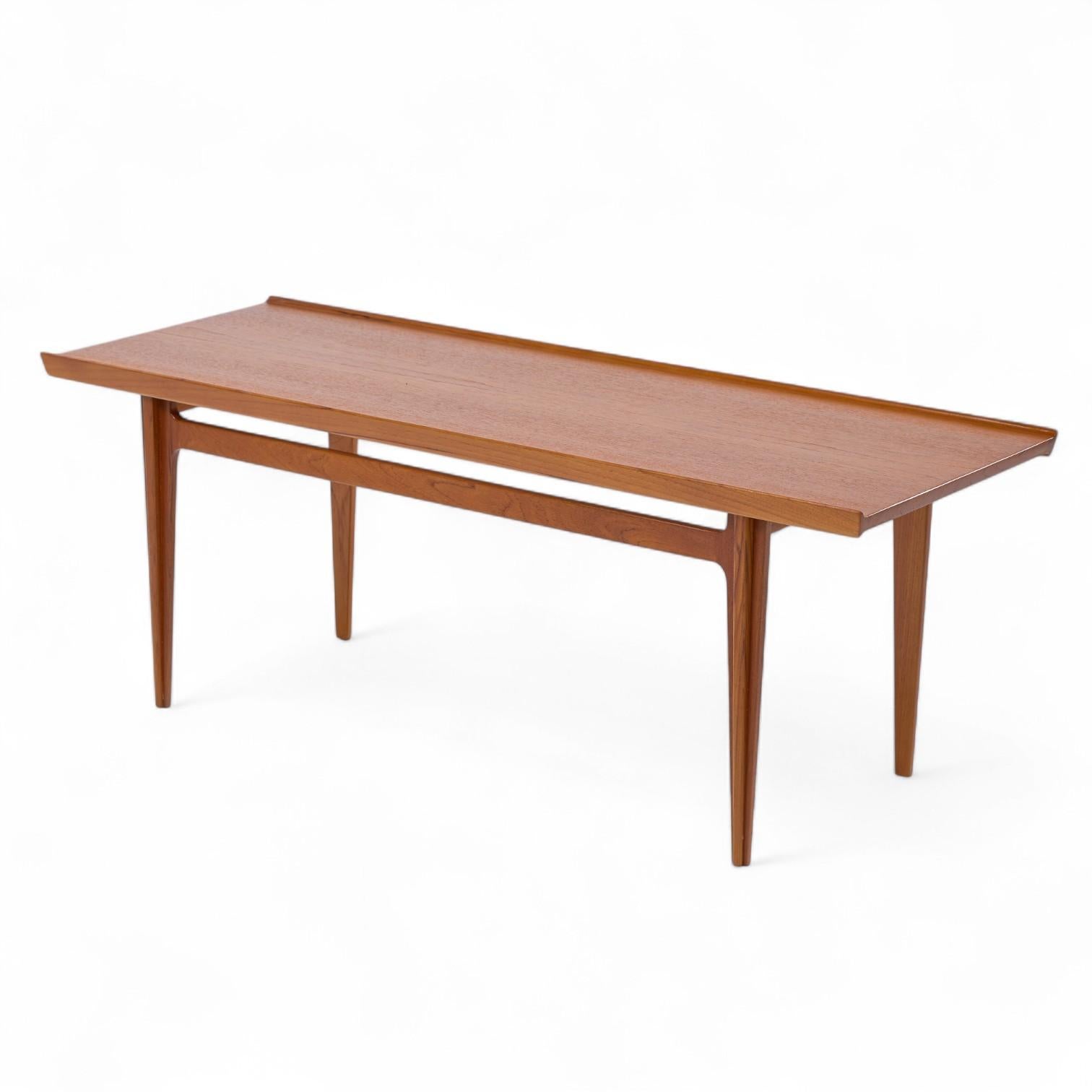 Finn Juhl pour France & Son Table basse en teck danois du milieu du siècle 532 en vente 1