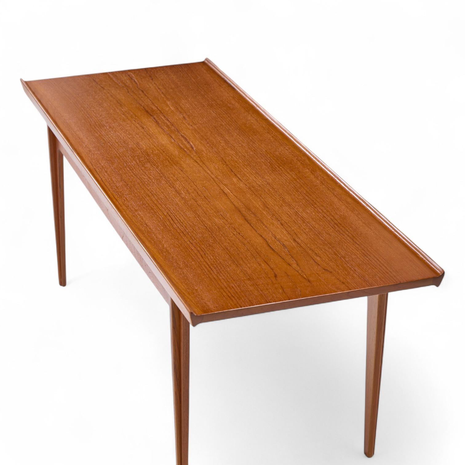 Finn Juhl pour France & Son Table basse en teck danois du milieu du siècle 532 en vente 2