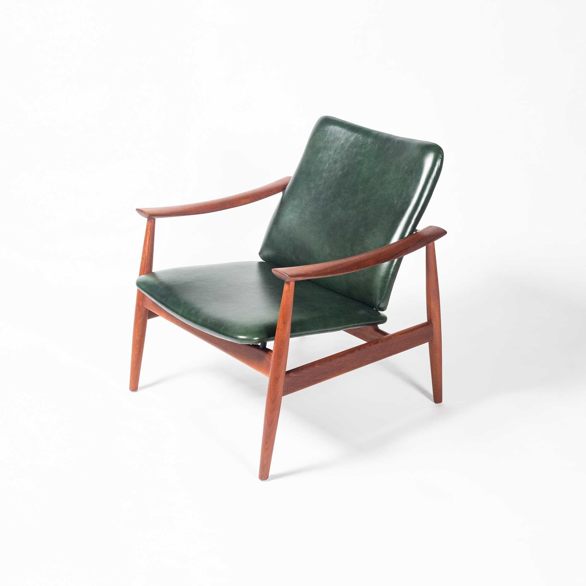 Mid-Century Modern Finn Juhl For Frances & Son Easy Chair FD138 in Teak and Green Leather