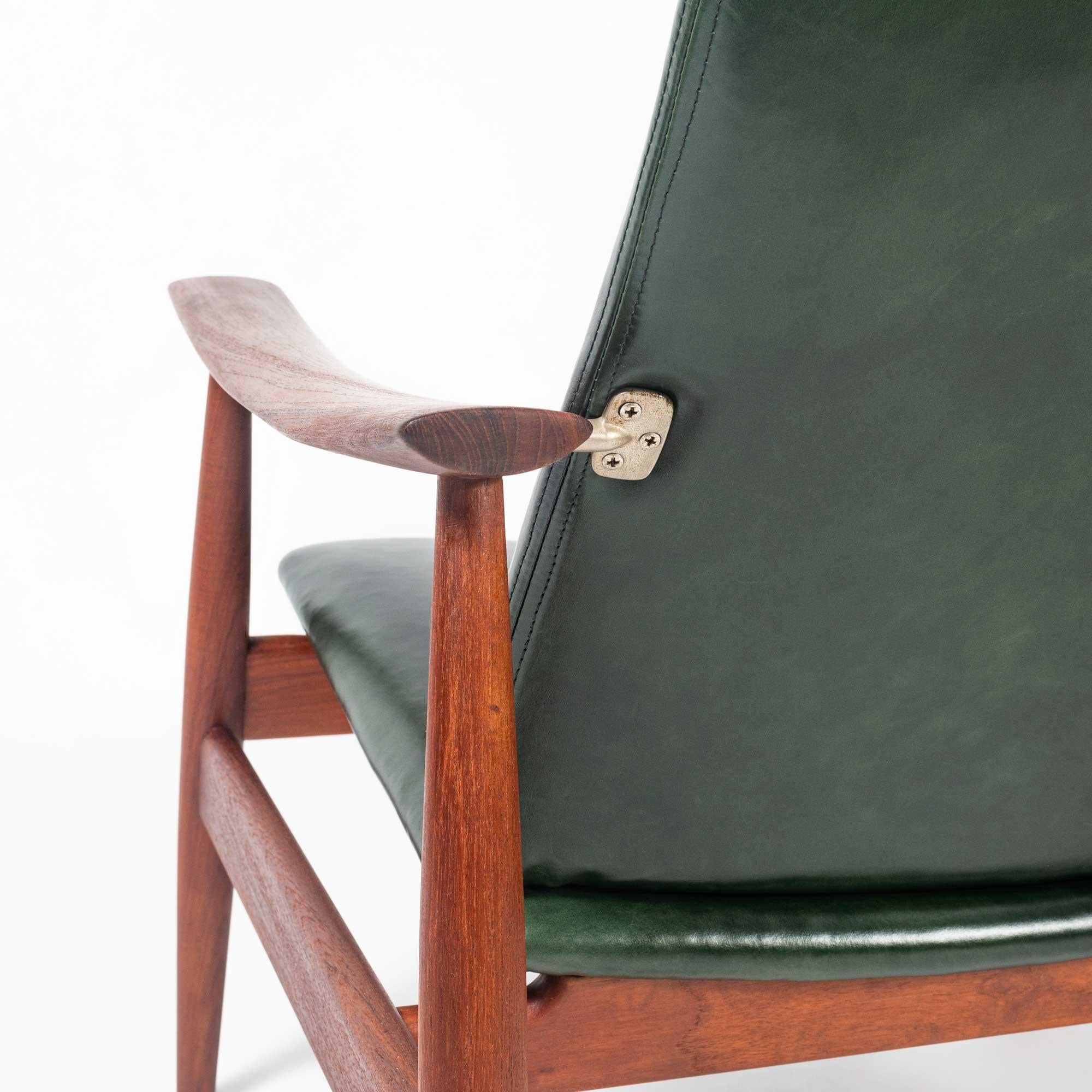 Finn Juhl For Frances & Son Easy Chair FD138 in Teak and Green Leather 2
