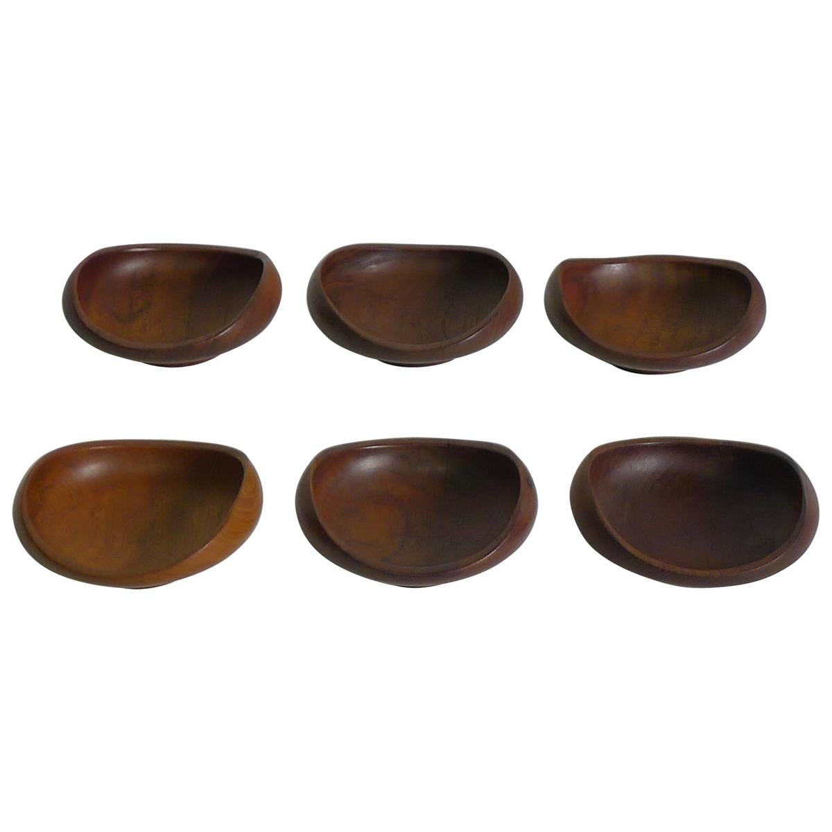 Finn Juhl for Kay Bojesen, Dennark, Set of 6 Teak Wood Bowls , All Signed