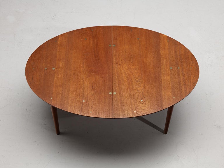 Finn Juhl for Niels Vodder Dining Table ‘Judas’ in Teak and Silver Inlay For Sale 2