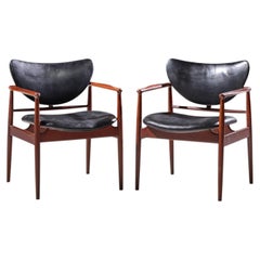Fauteuils de salon danois en teck « Mid Century » NV-48 de Finn Juhl pour Niels Vodder – Paire
