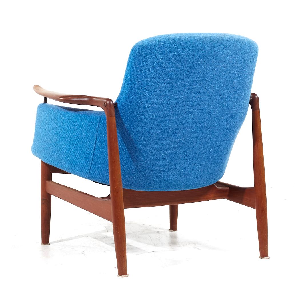 Finn Juhl for Niels Vodder NV-53 Blue Chairs - Pair For Sale 2