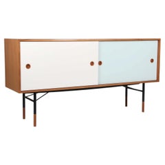 Finn Juhl for One Collection, credenza indipendente in noce, anni 2000