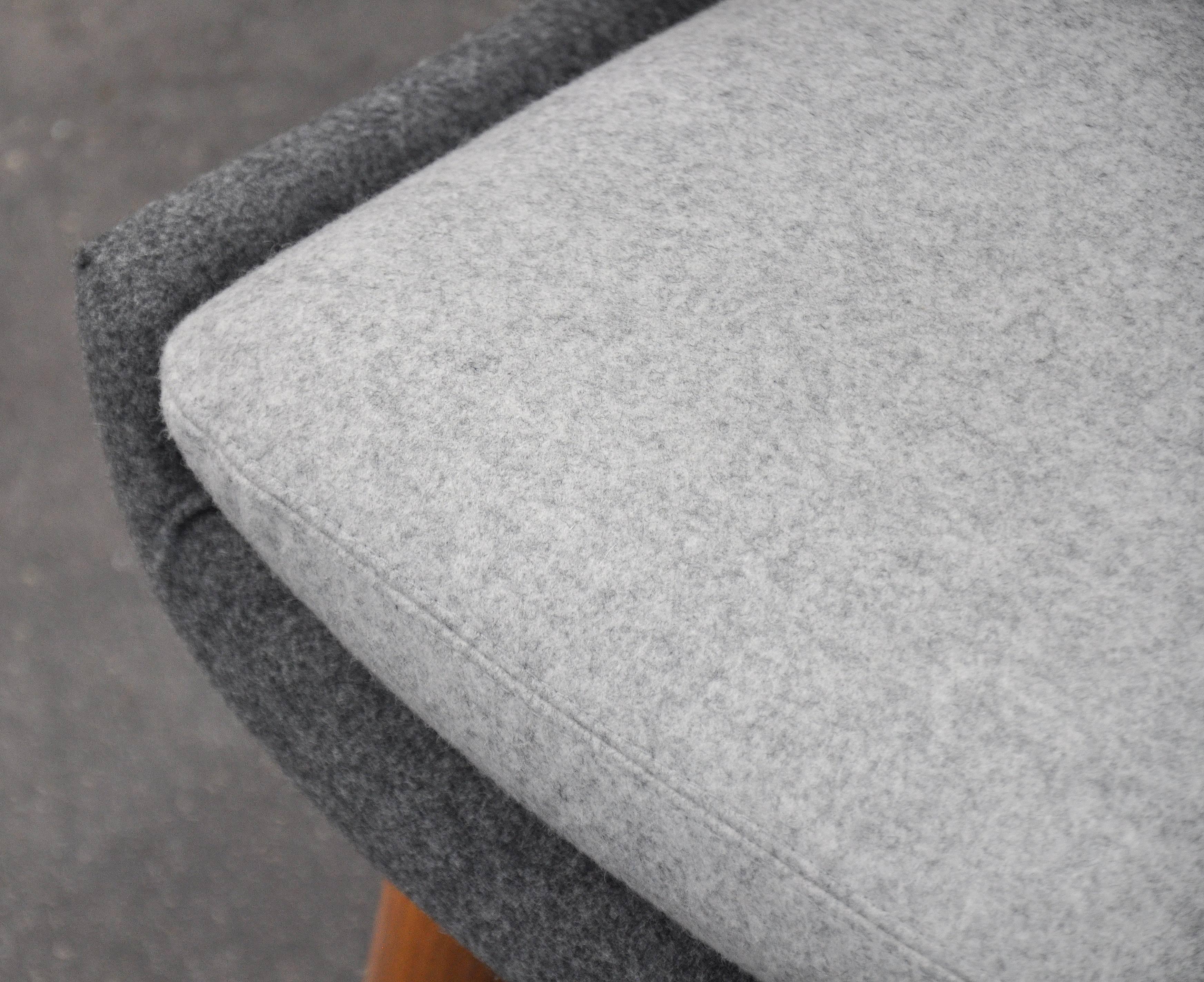 Finn Juhl Grey Pelican Chair 3