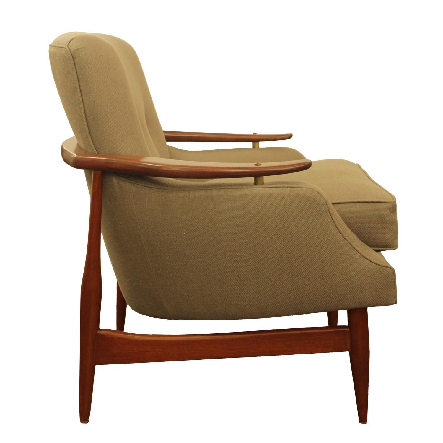 Hand-Crafted Finn Juhl Inspired Pair of Danish Mid-Century Lounge Chairs 1970s