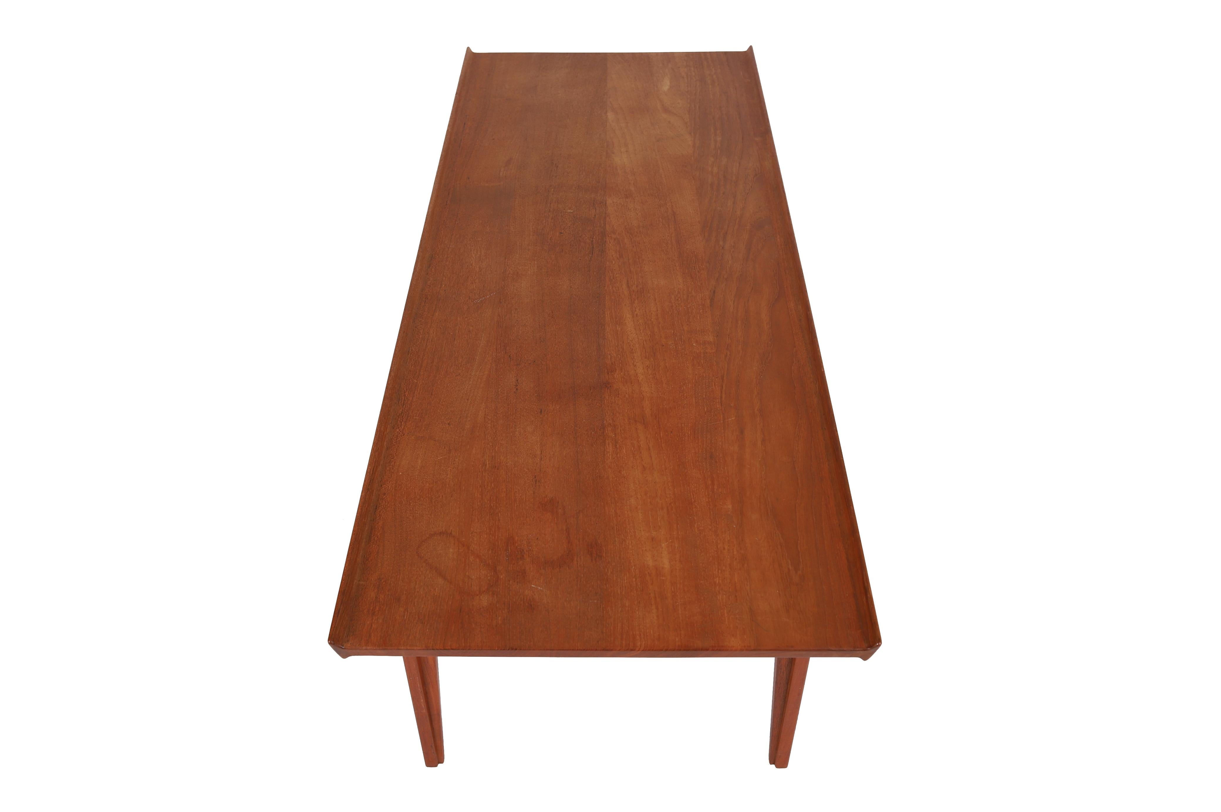 Teck Table basse Finn Juhl Japan en vente
