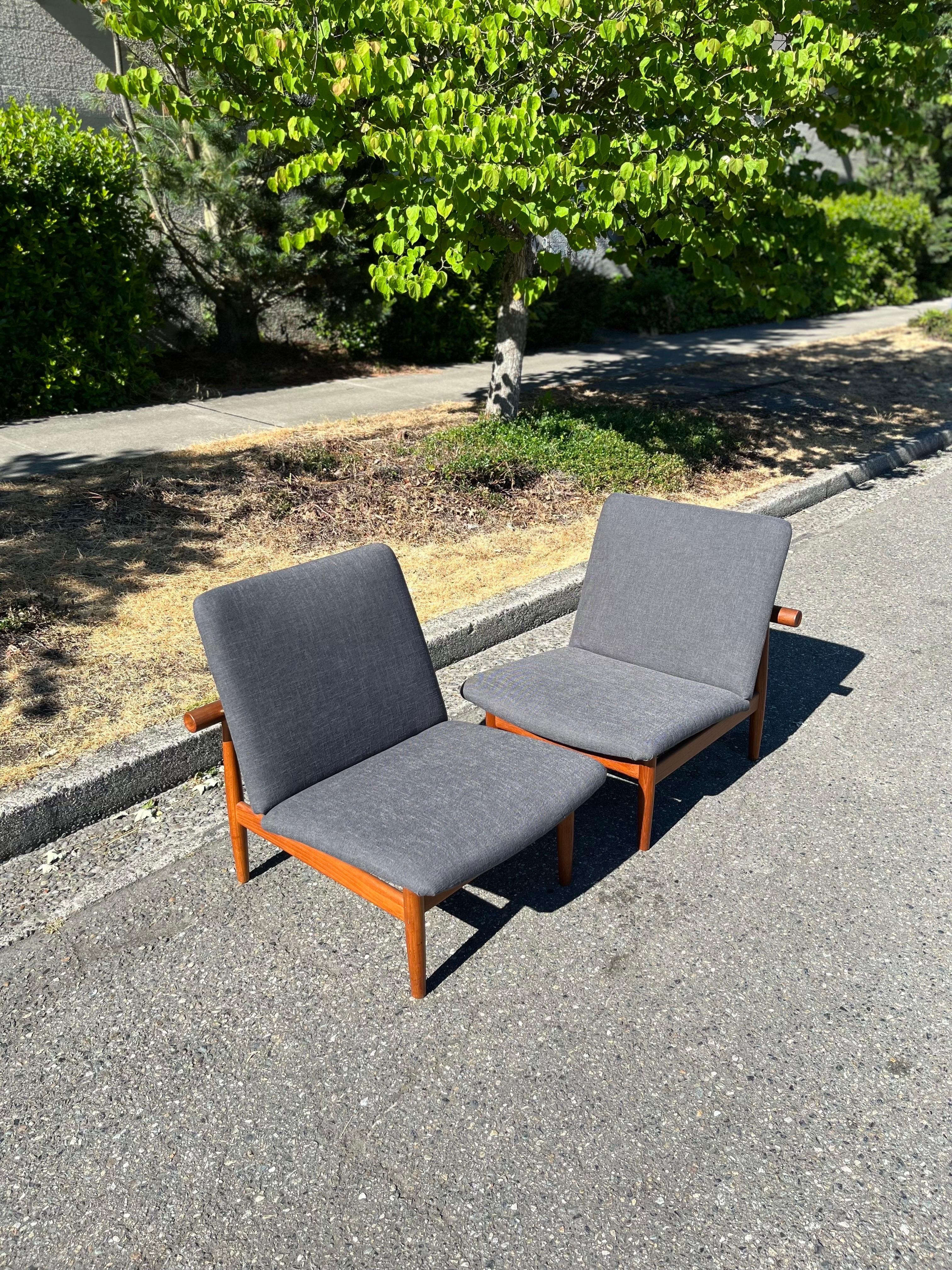 Finn Juhl “Japan” Lounge Slipper Chairs Danish Mid-Century Modern Teak  2