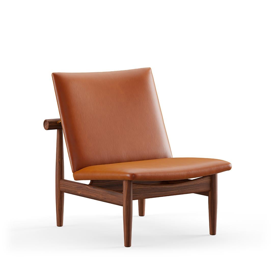 Chair designed by Finn Juhl in 1957, relaunched in 2007.
Manufactured by House of Finn Juhl in Denmark.

Finn Juhl’s partnership with the furniture manufacturer France & Son gave birth to a series of furniture well-suited for industrial