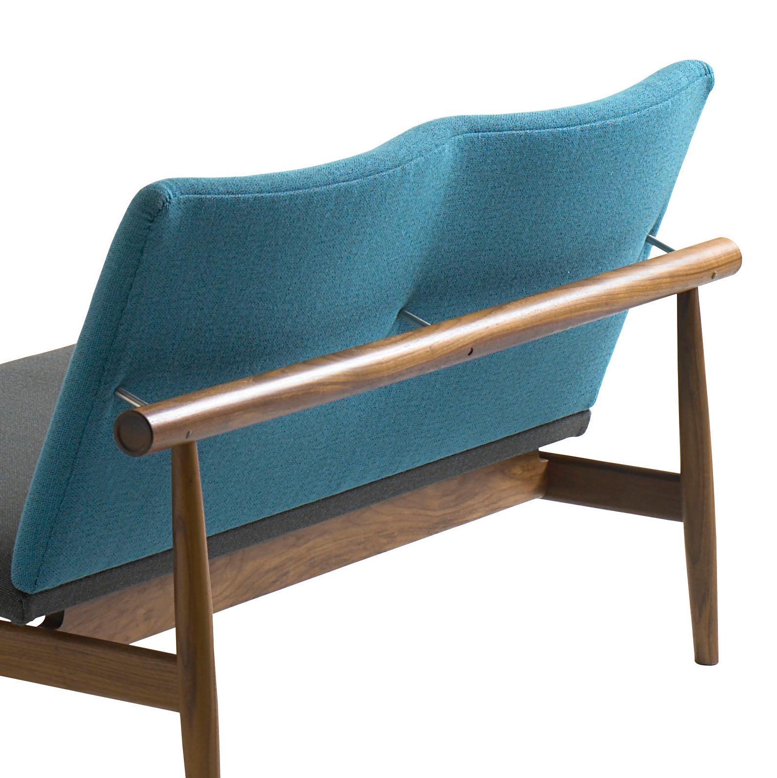 Two-Seaters Sofa designed by Finn Juhl in 1957, relaunched in 2007.
Manufactured by House of Finn Juhl in Denmark.

Finn Juhl’s partnership with the furniture manufacturer France & Son gave birth to a series of furniture well-suited for industrial