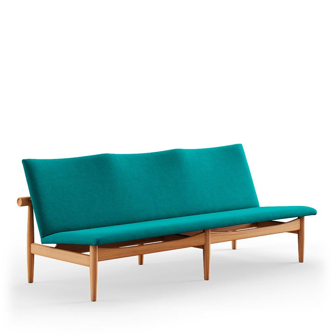 Finn Juhl Japan Series Sofa, Wood and Fabric In New Condition In Barcelona, Barcelona
