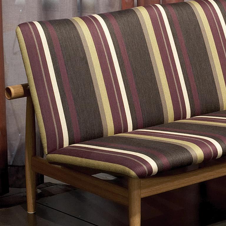 Finn Juhl Japan Series Three-Seaterss Sofa, Wood and Special Kjellerup Fabric In New Condition In Barcelona, Barcelona