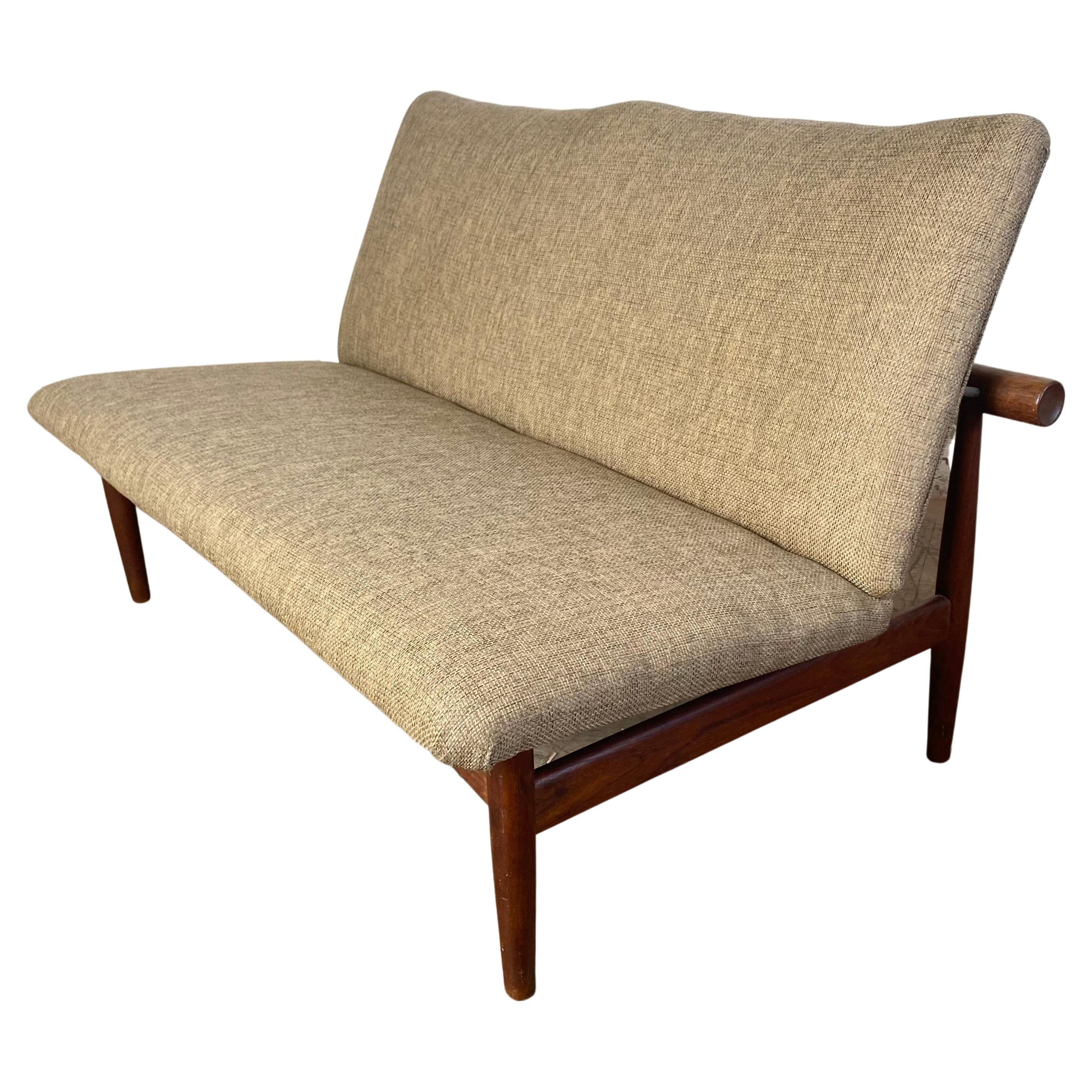 Finn Juhl Japan Series Two-Seater Sofa, Early Label, Original Fabric / Denmark