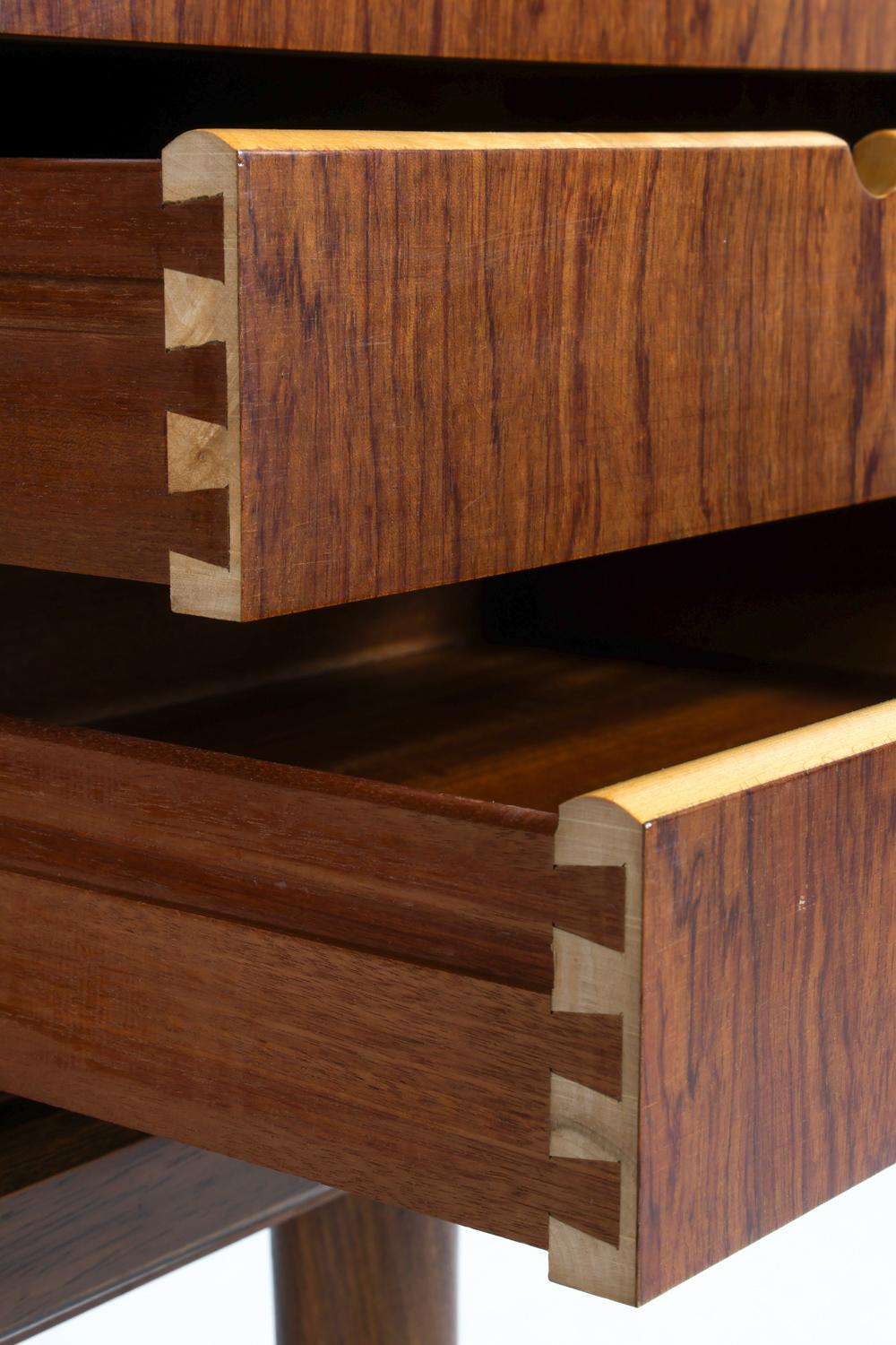Aparador danés de palisandro estilo Finn Juhl Johannes Andersen, circa años 60 en venta 5