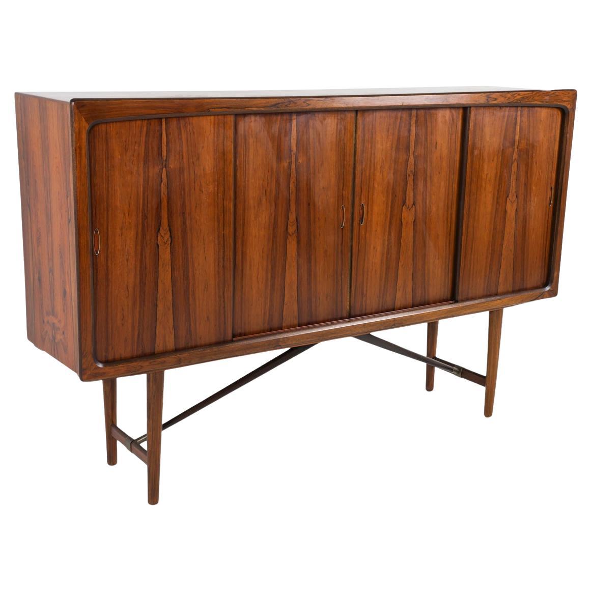 Aparador danés de palisandro estilo Finn Juhl Johannes Andersen, circa años 60 en venta