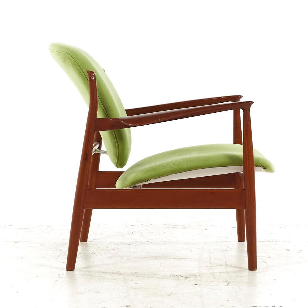 Finn Juhl Mid Century FJ-136 Danish Teak Lounge Chairs - Pair For Sale 2
