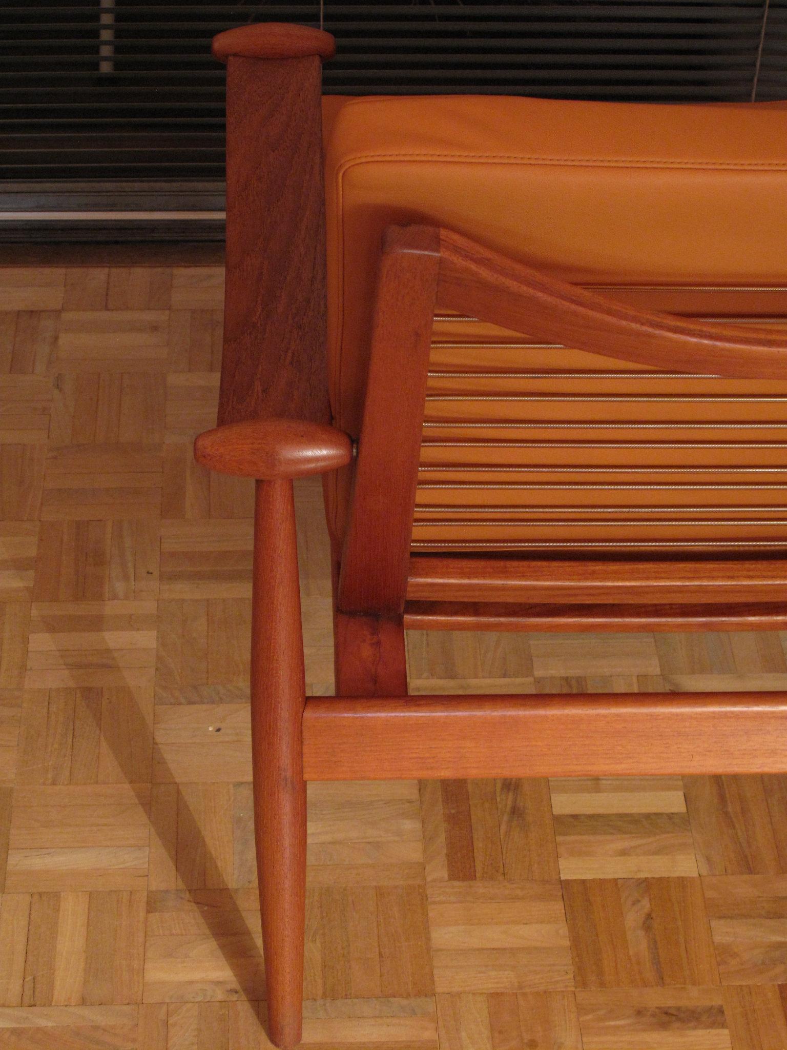 Finn Juhl Model 133 'Spadestolen' Teak and Leather Lounge Chair 6