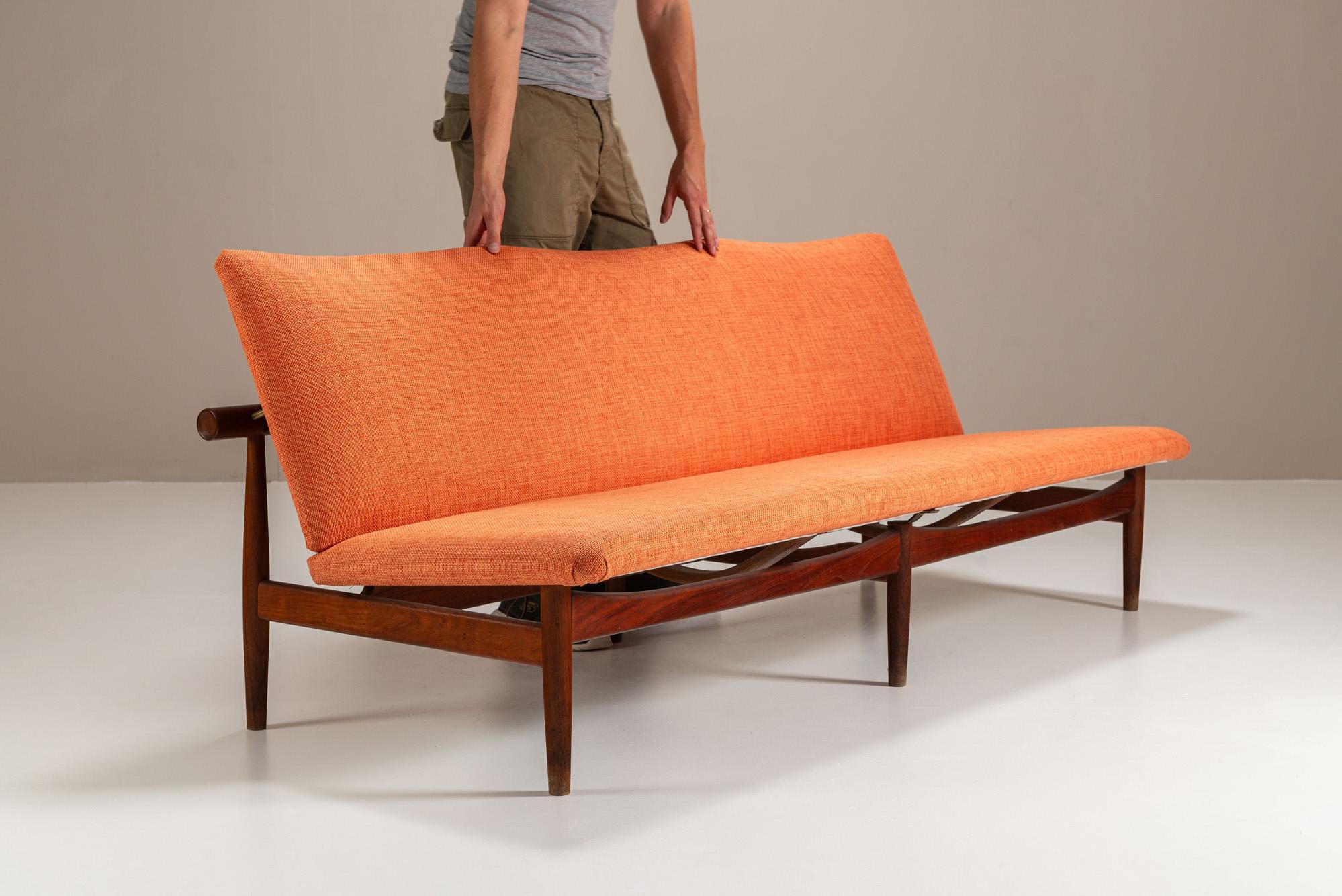 Sofá Finn Juhl Modelo 137 para France & Søn, Dinamarca Años 50 Tela en venta