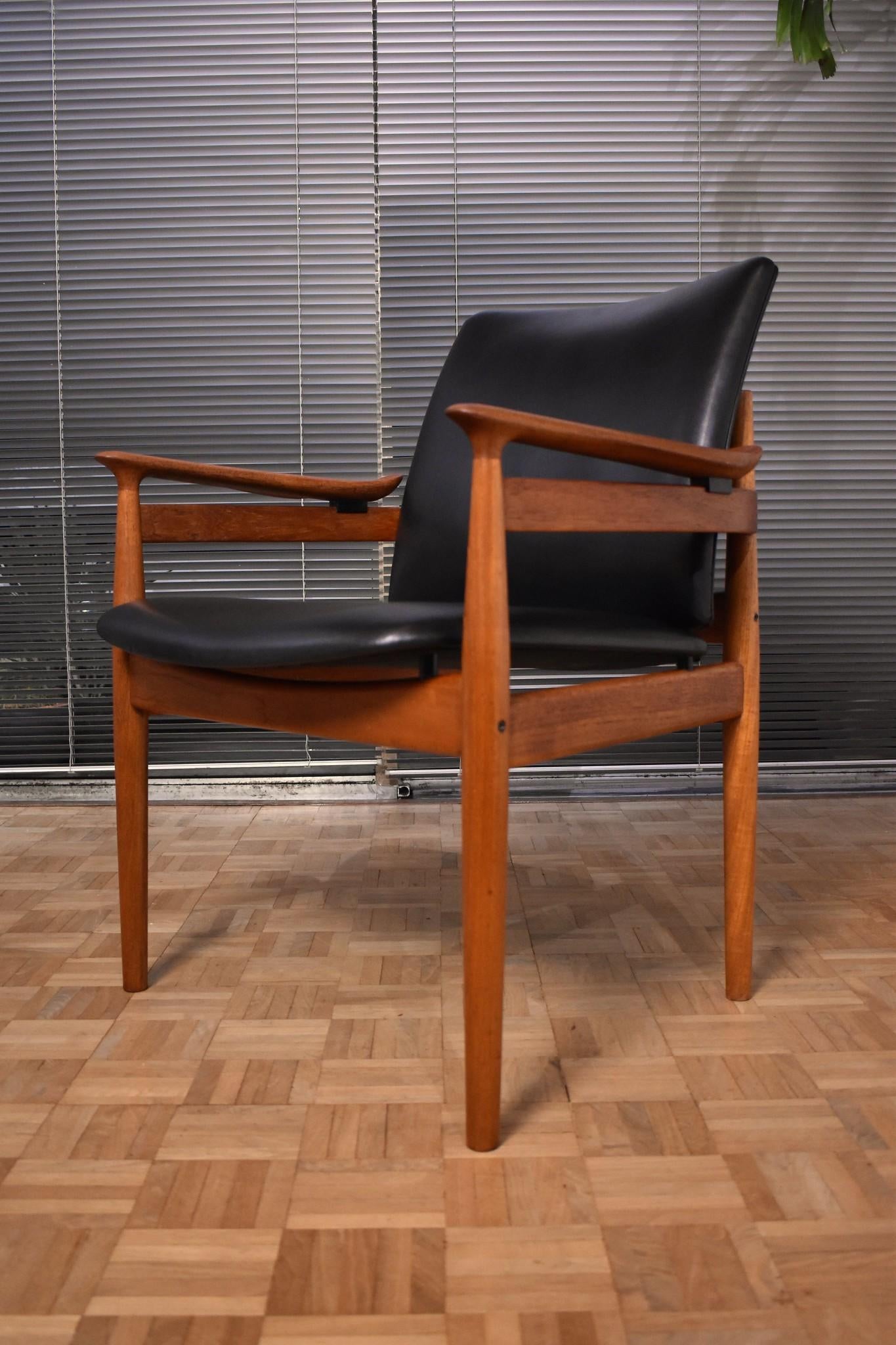 Finn Juhl Model 192 Teak and Leather Armchair For France & Son, Denmark 1