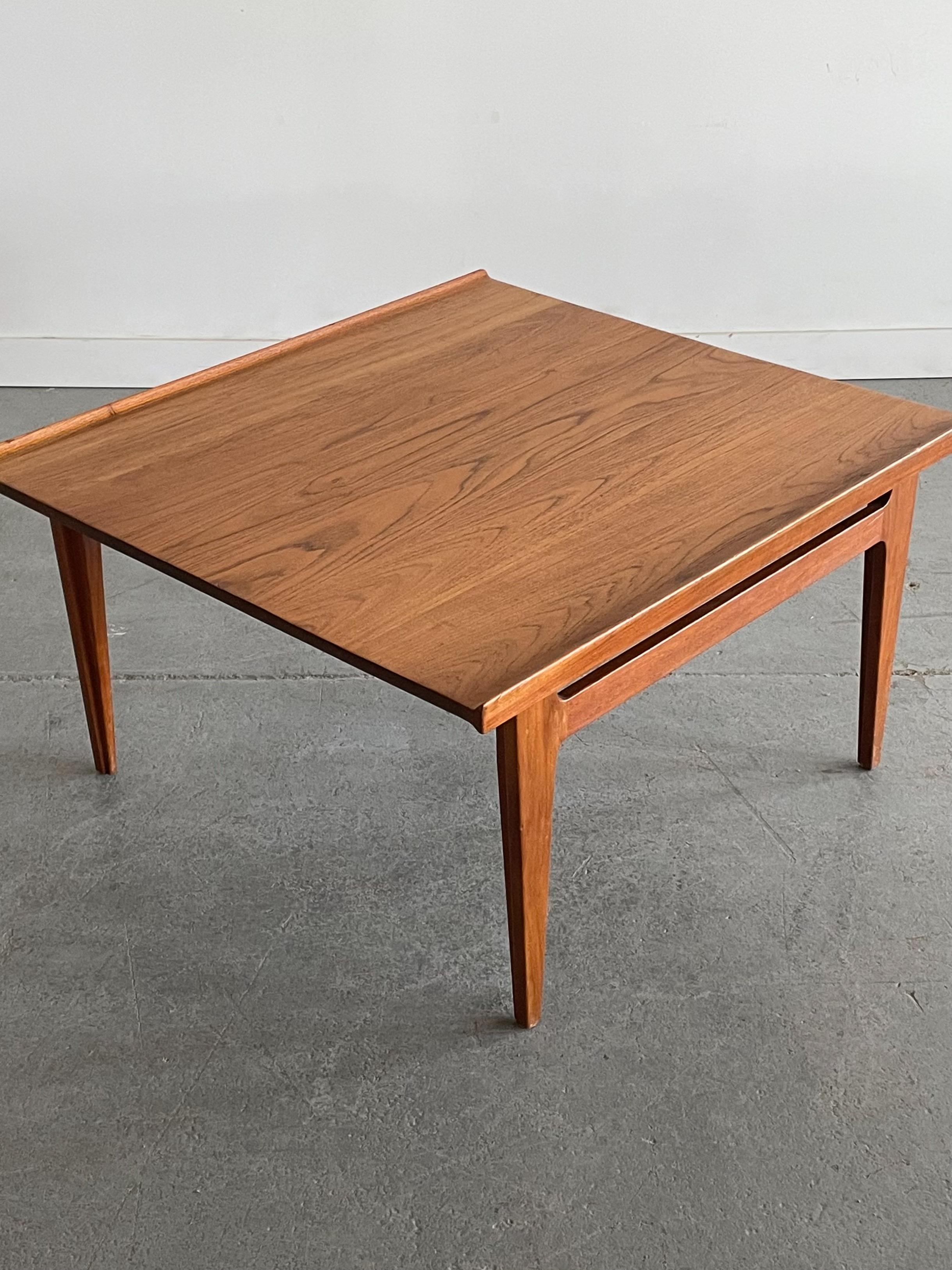 Danese Finn Juhls Modello 500 Caffè in Teak in vendita