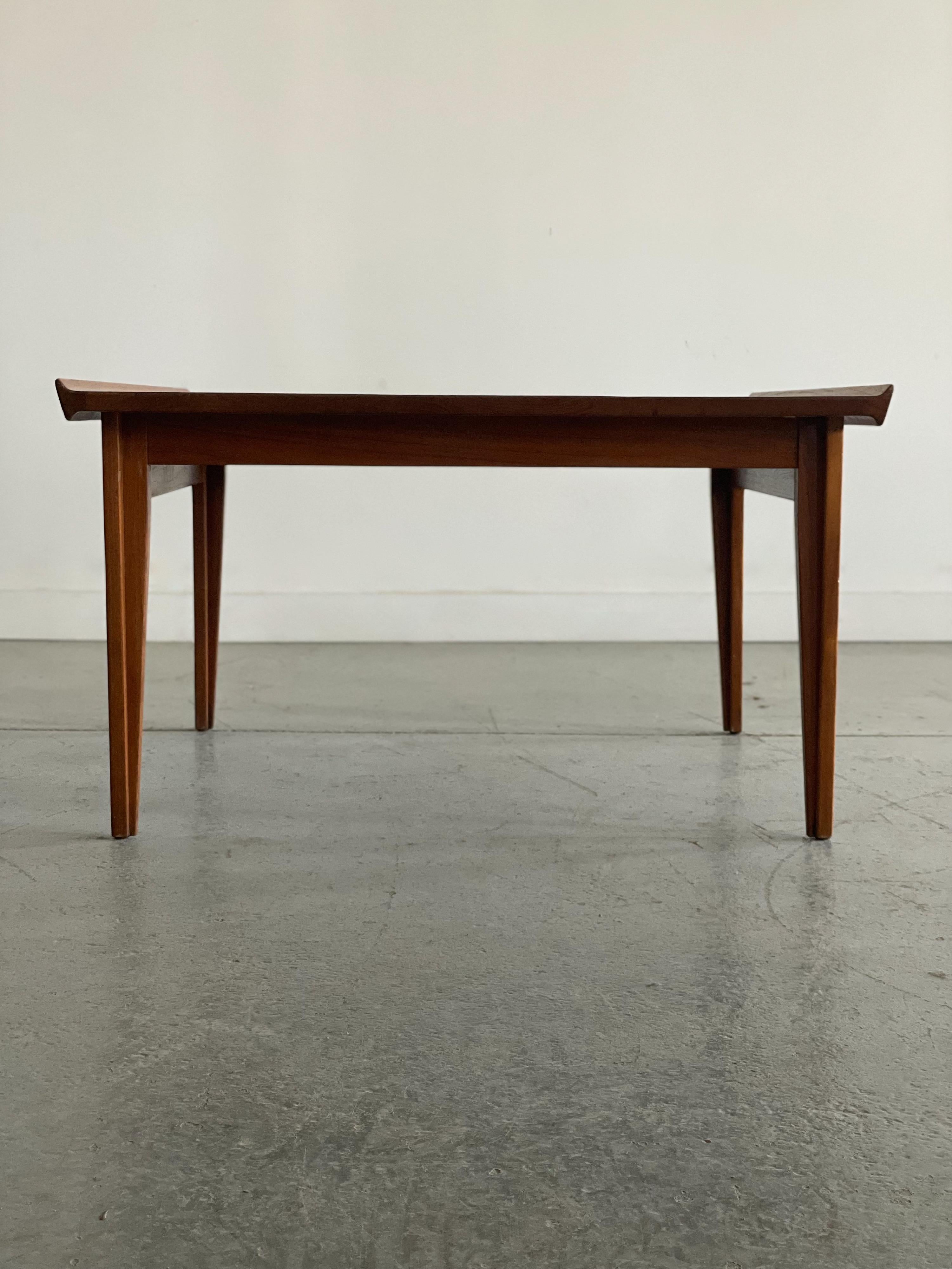 Falegnameria Finn Juhls Modello 500 Caffè in Teak in vendita