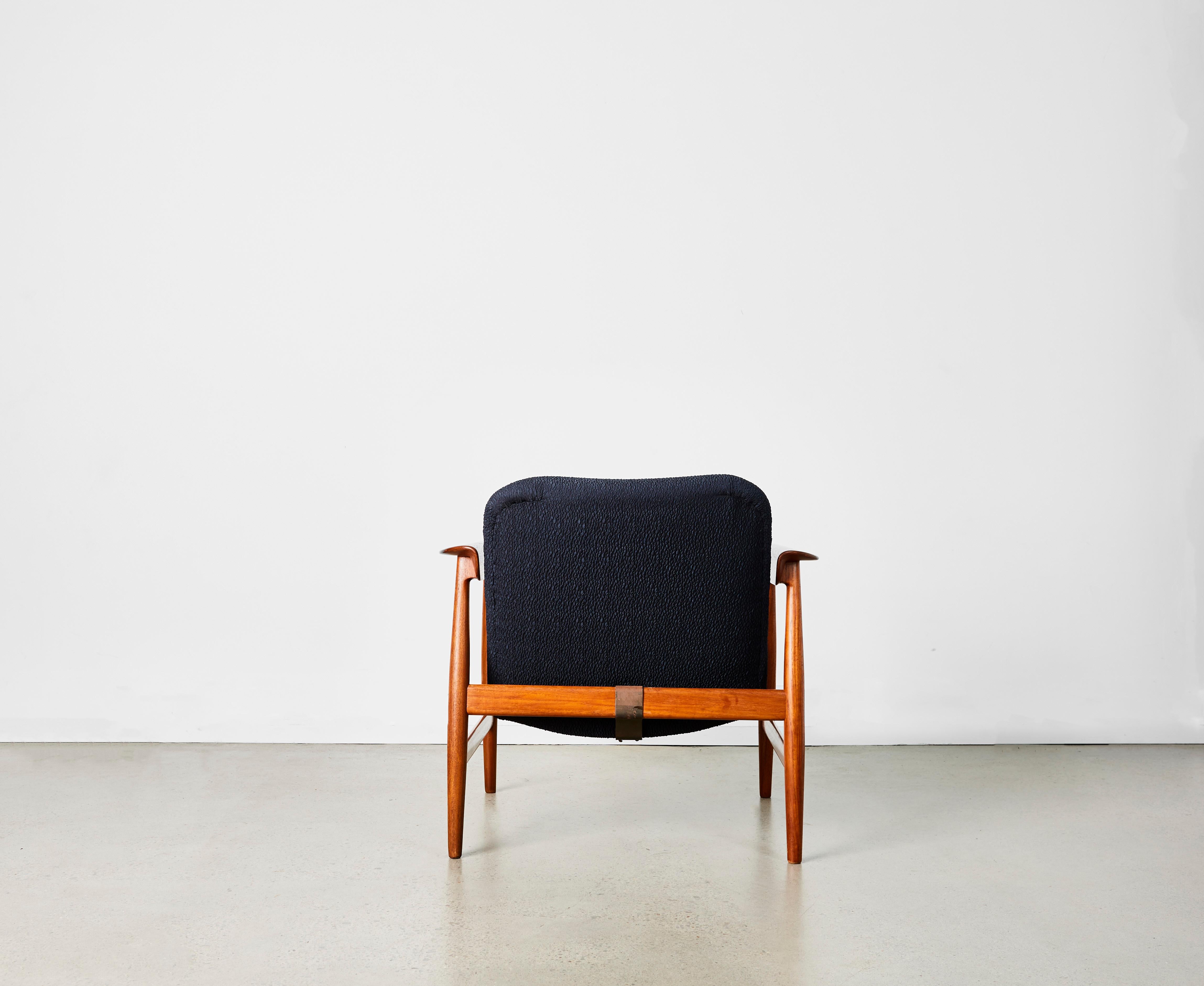 Finn Juhl Model BO-118 Teak Lounge Chair for Bovirke In Excellent Condition For Sale In Camperdown, NSW